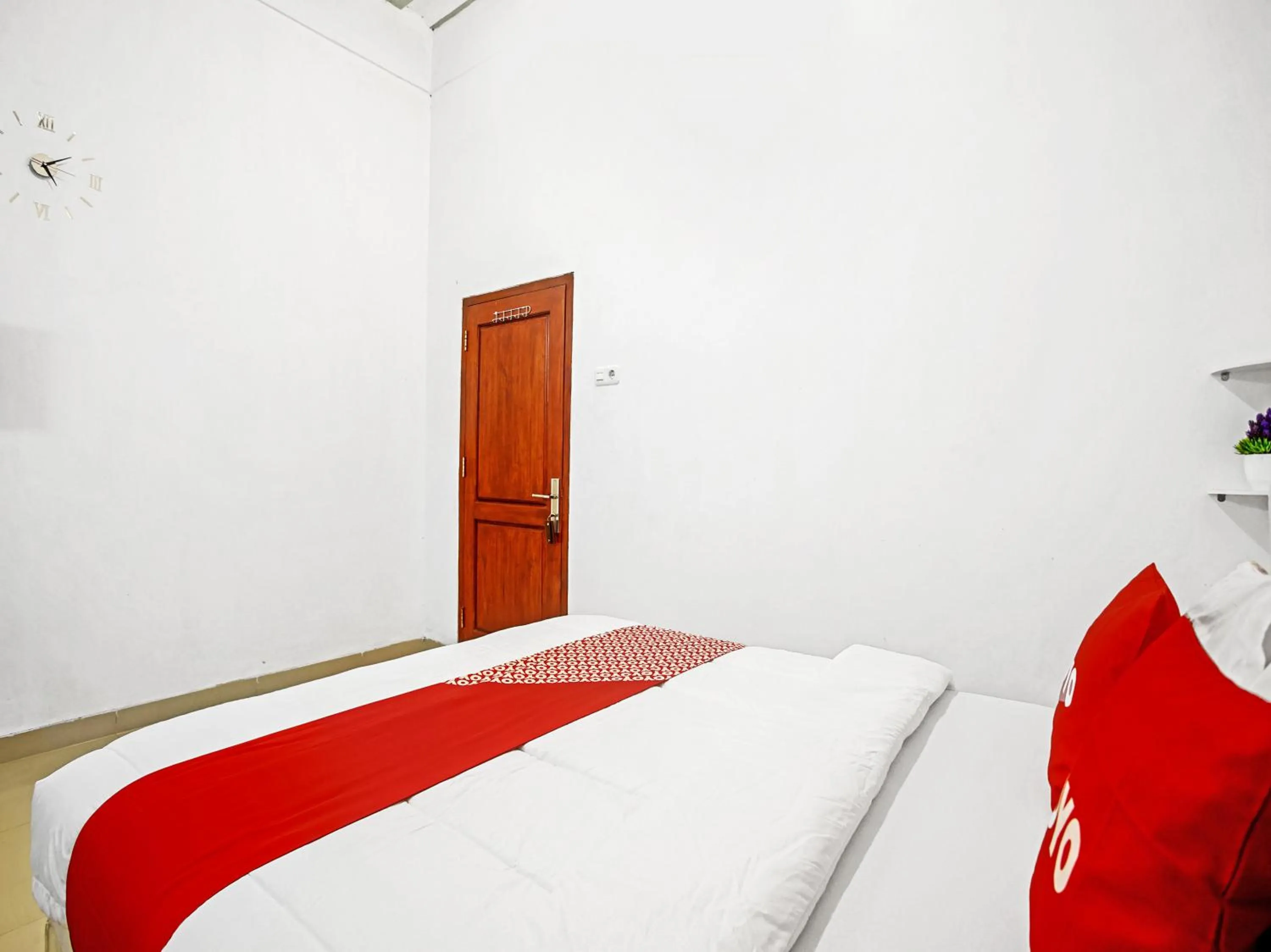 Bedroom, Bed in OYO Life 90587 Domen Homestay Syariah