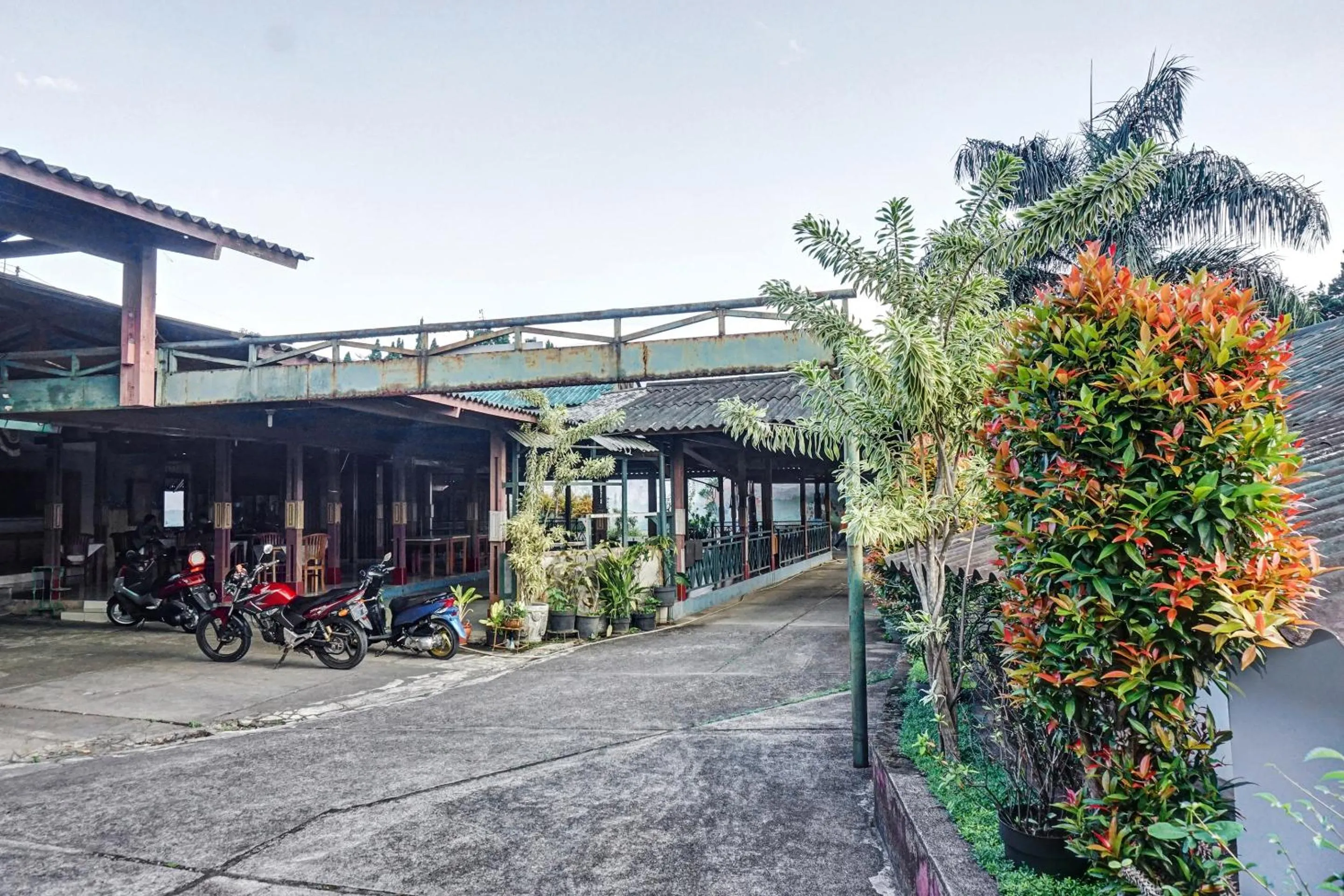 Facade/entrance in Hotel O 90596 Hotel Griya Astoeti