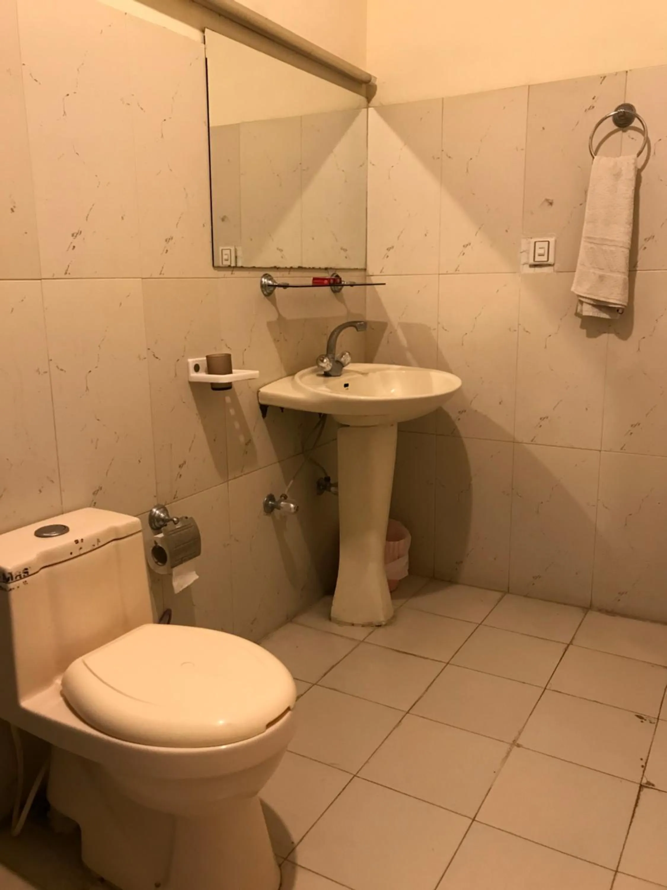 Bathroom in Parhena Cottages Bella Naran