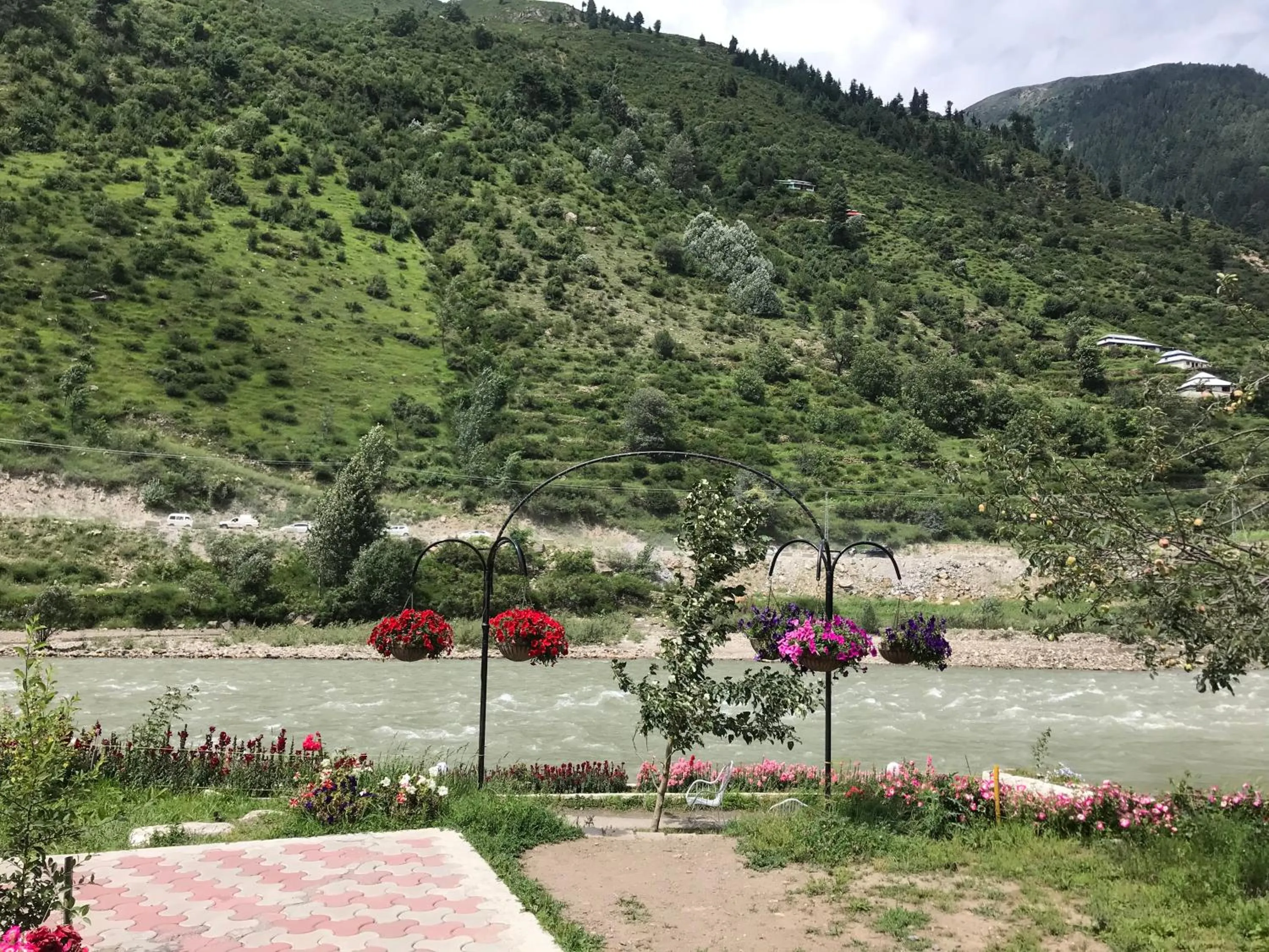 Fishing in Parhena Cottages Bella Naran