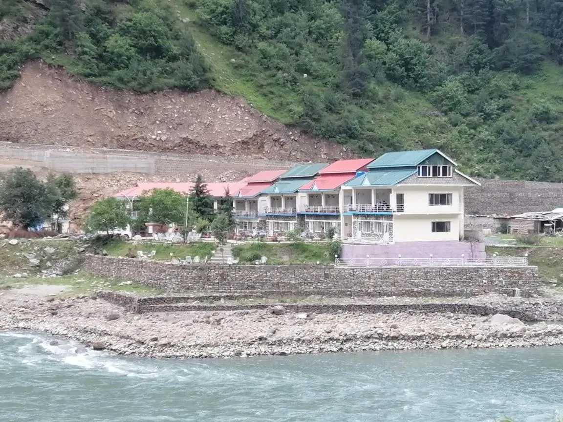 Parhena Cottages Bella Naran