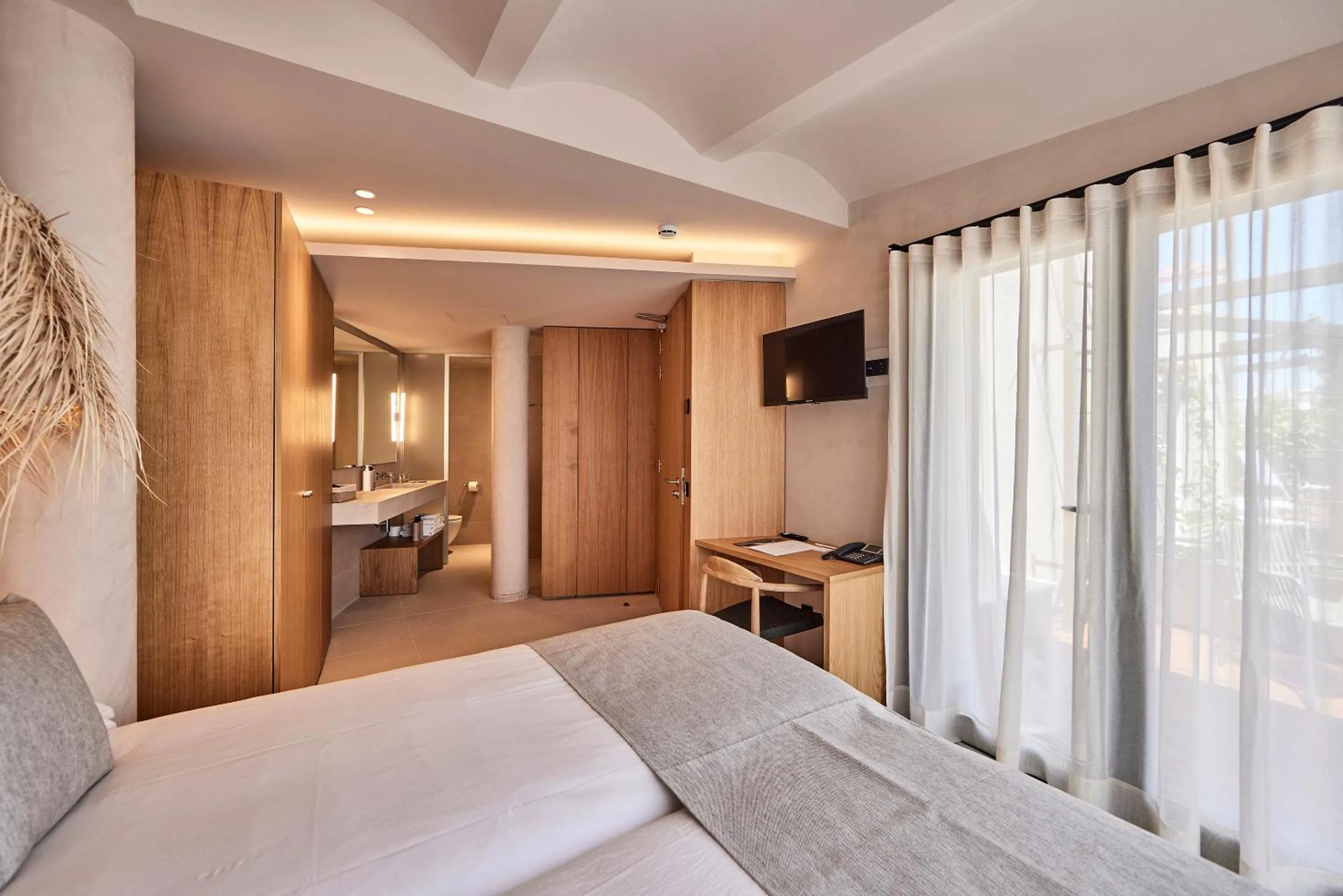 Photo of the whole room, Bed in JOE'S GOMILA BOUTIQUE HOTEL