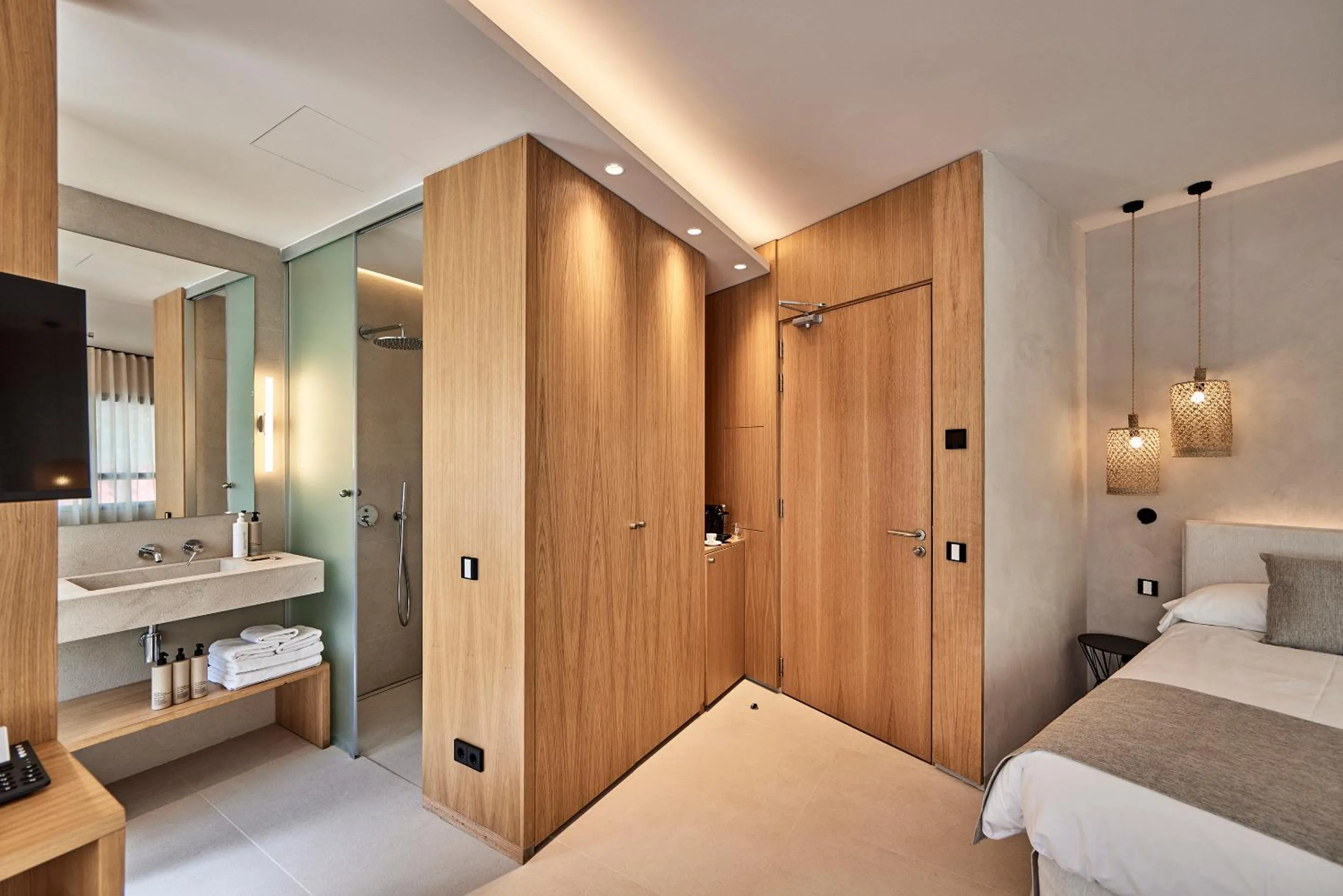 Bathroom, Bed in JOE'S GOMILA BOUTIQUE HOTEL