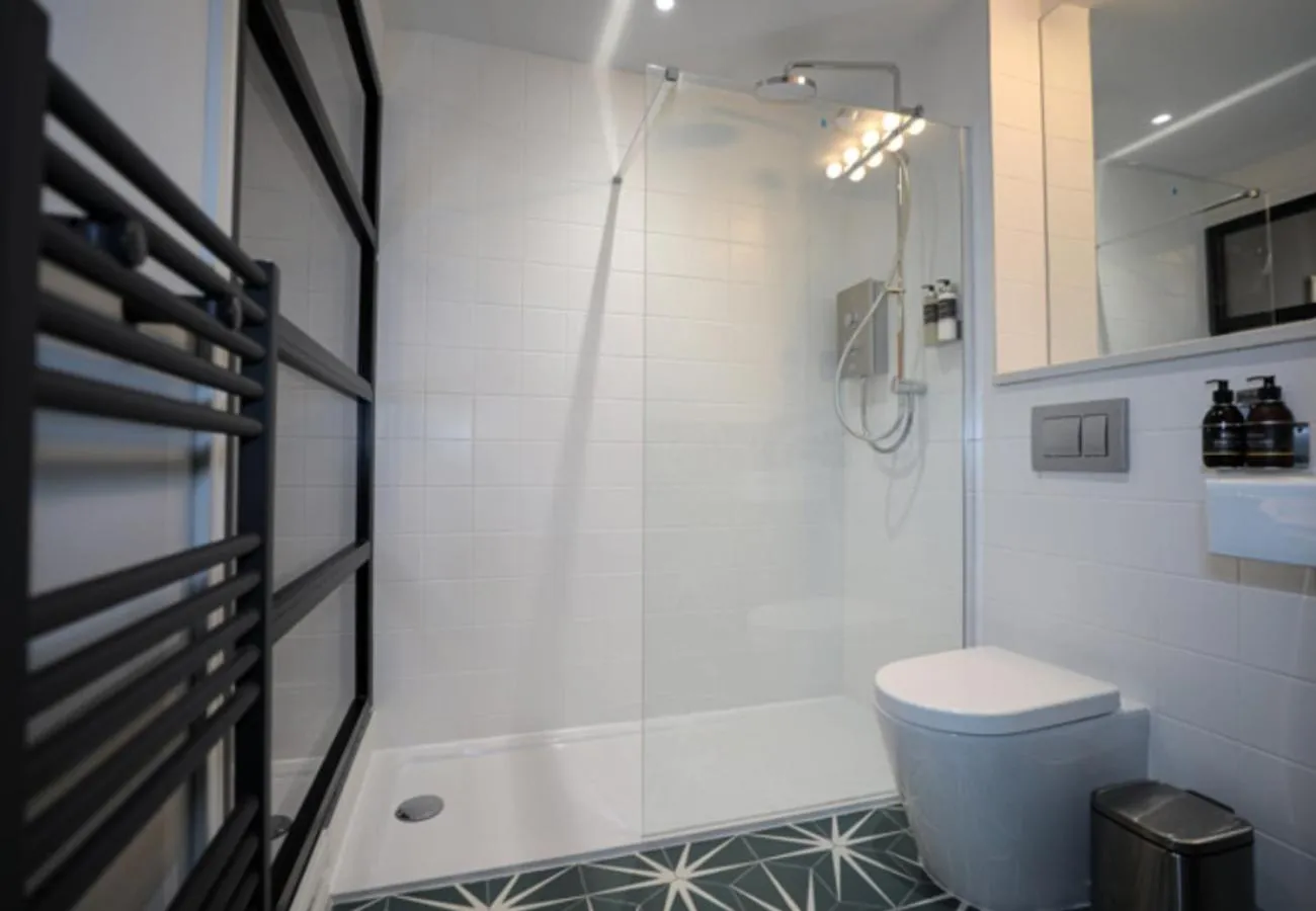 Shower in Boutique 50