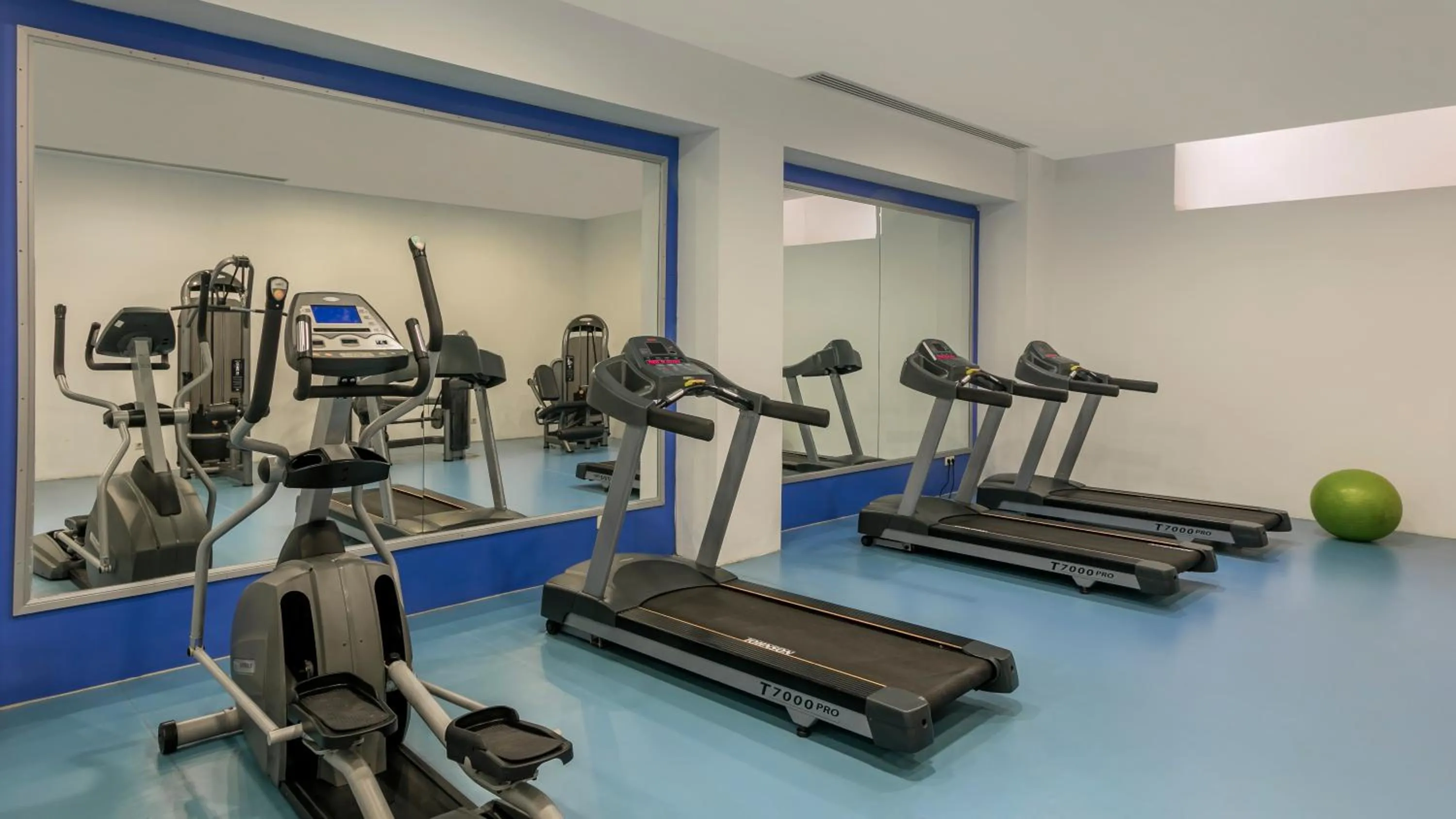 Fitness centre/facilities in Özkaymak Select Resort