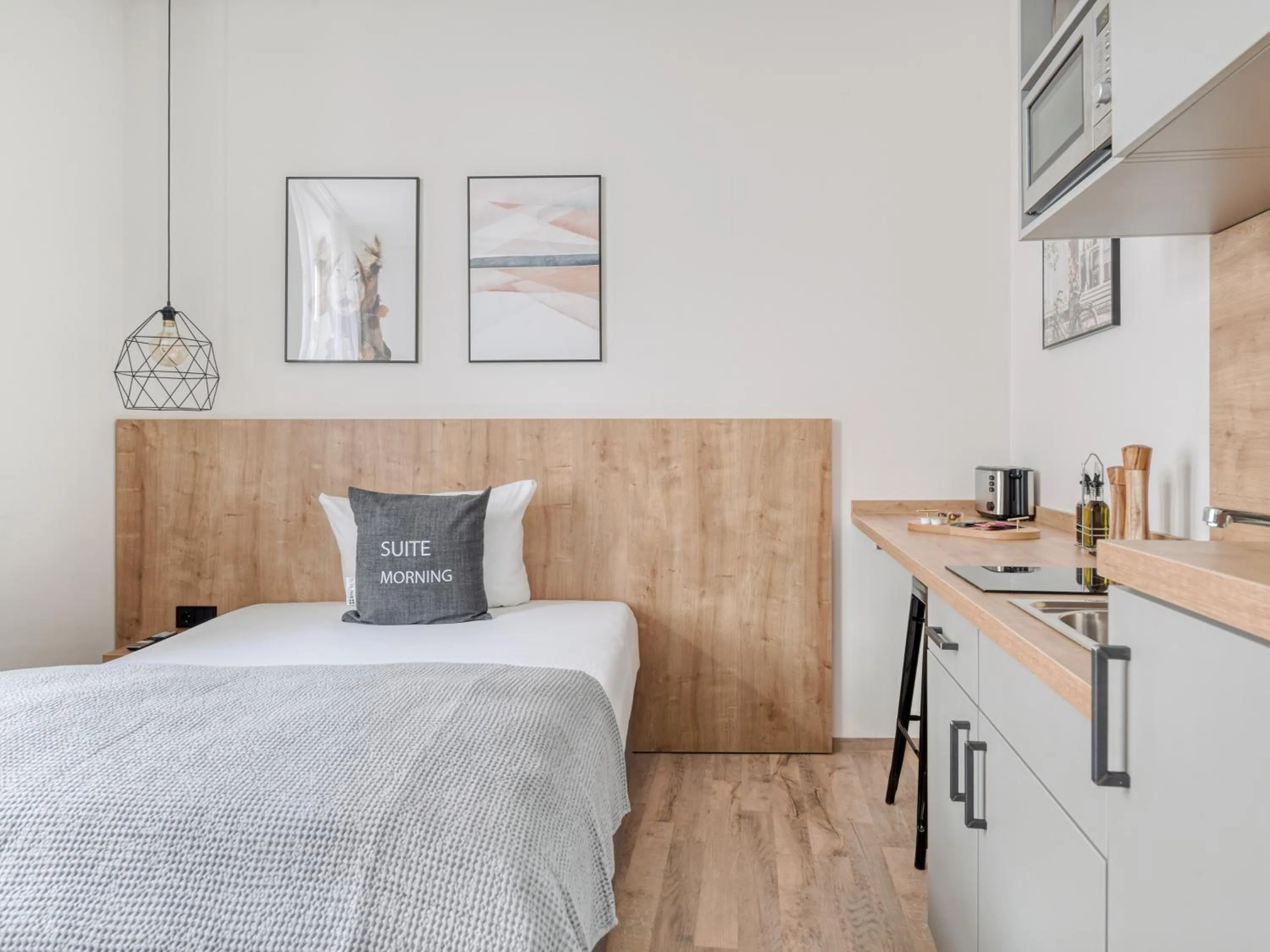 Bed in Limehome Bamberg Keßlerstraße