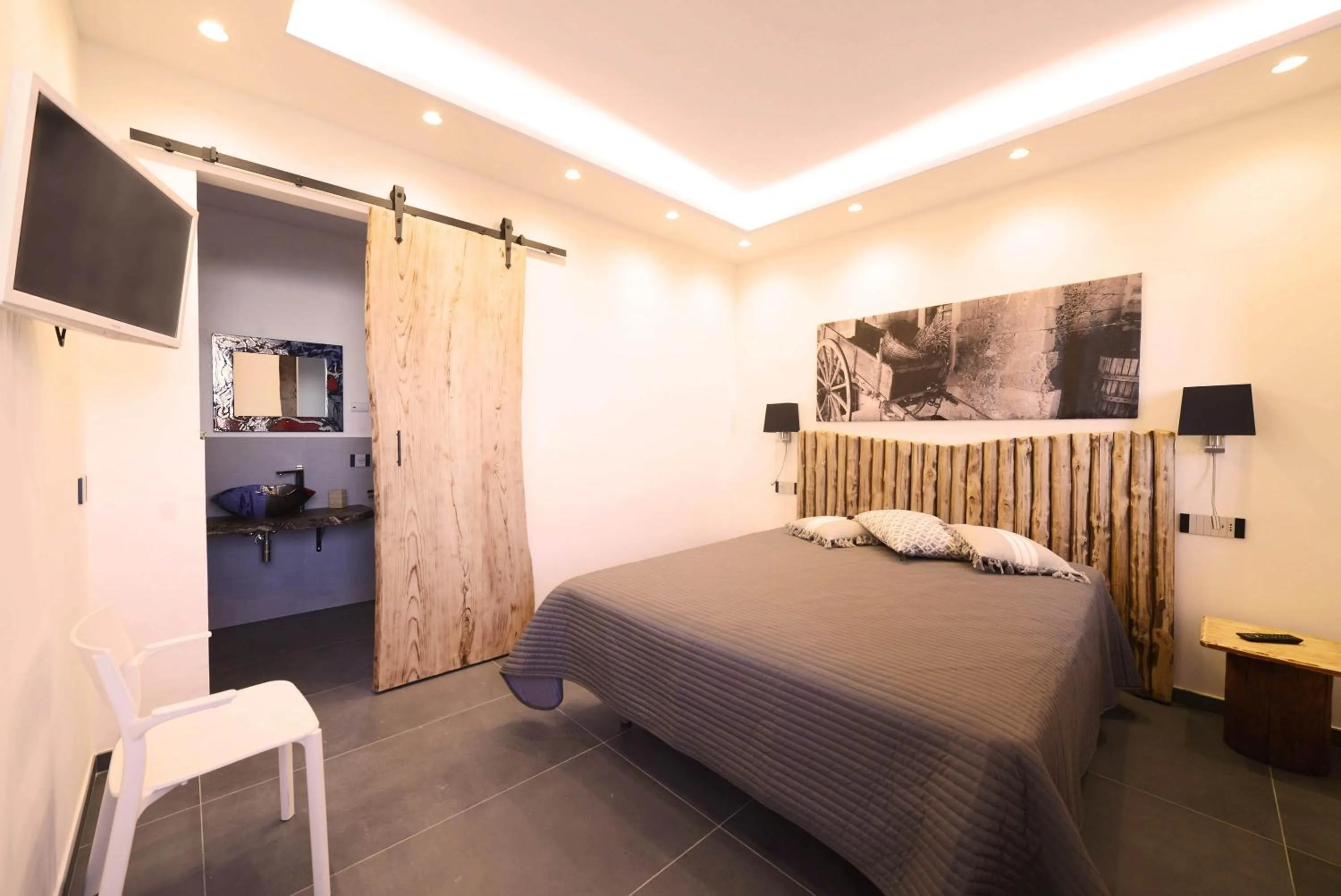 Photo of the whole room, Bed in Antichi Orti del Sole