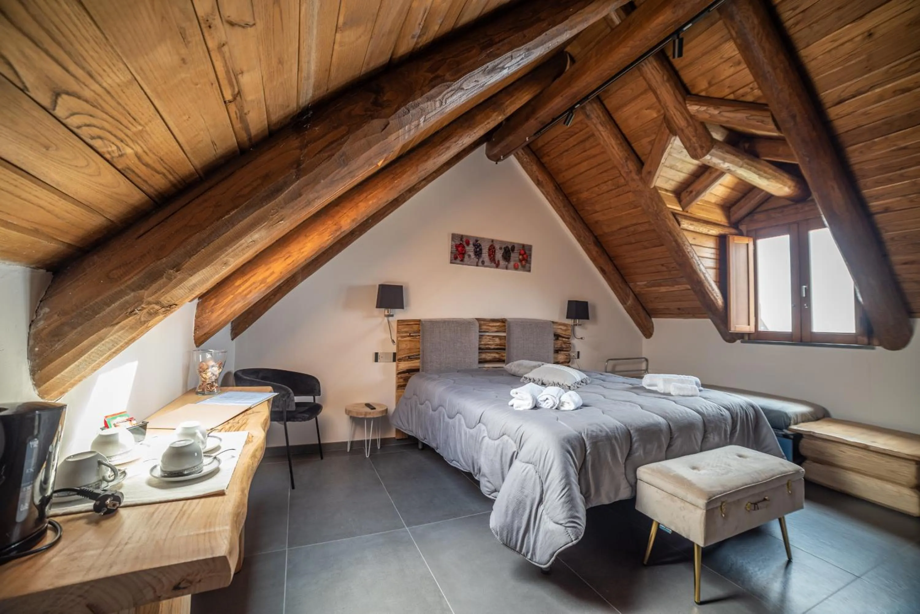 Photo of the whole room, Bed in Antichi Orti del Sole