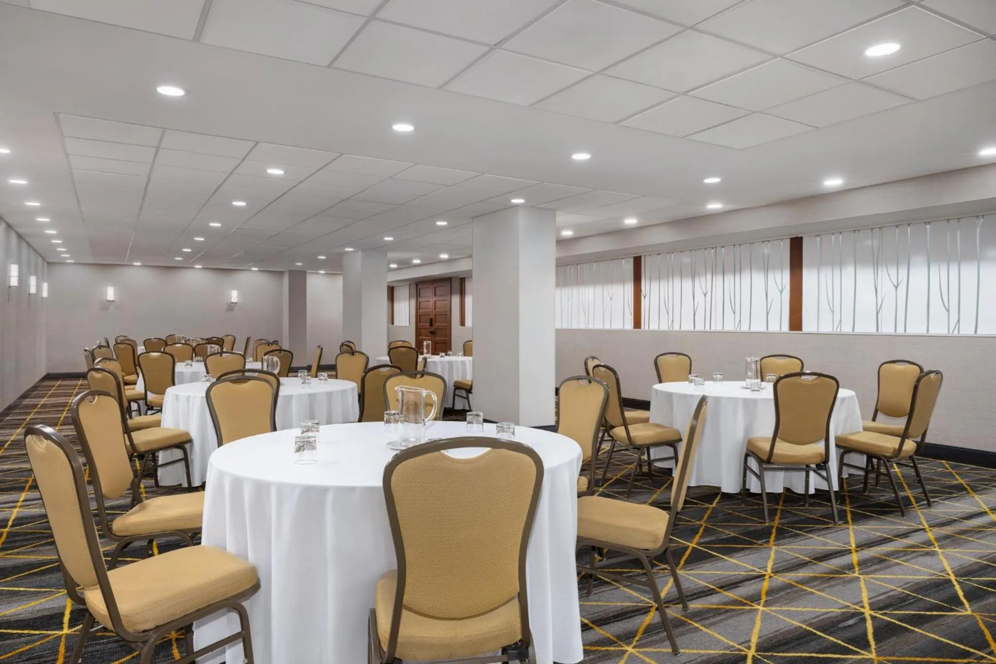 Meeting/conference room in Holiday Inn Toronto Downtown Centre by IHG