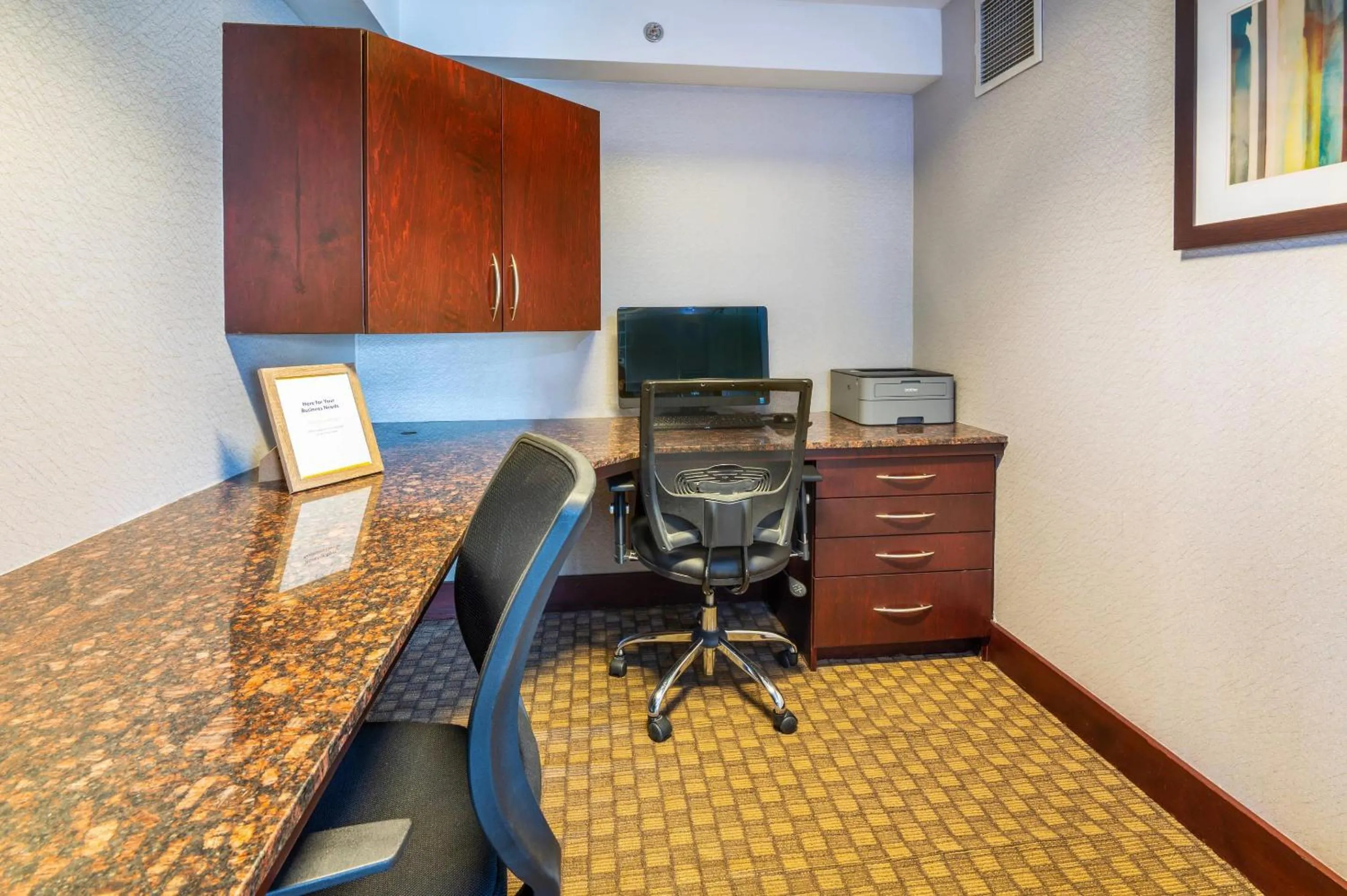 Business facilities in Comfort Inn & Conference Centre Toronto Airport