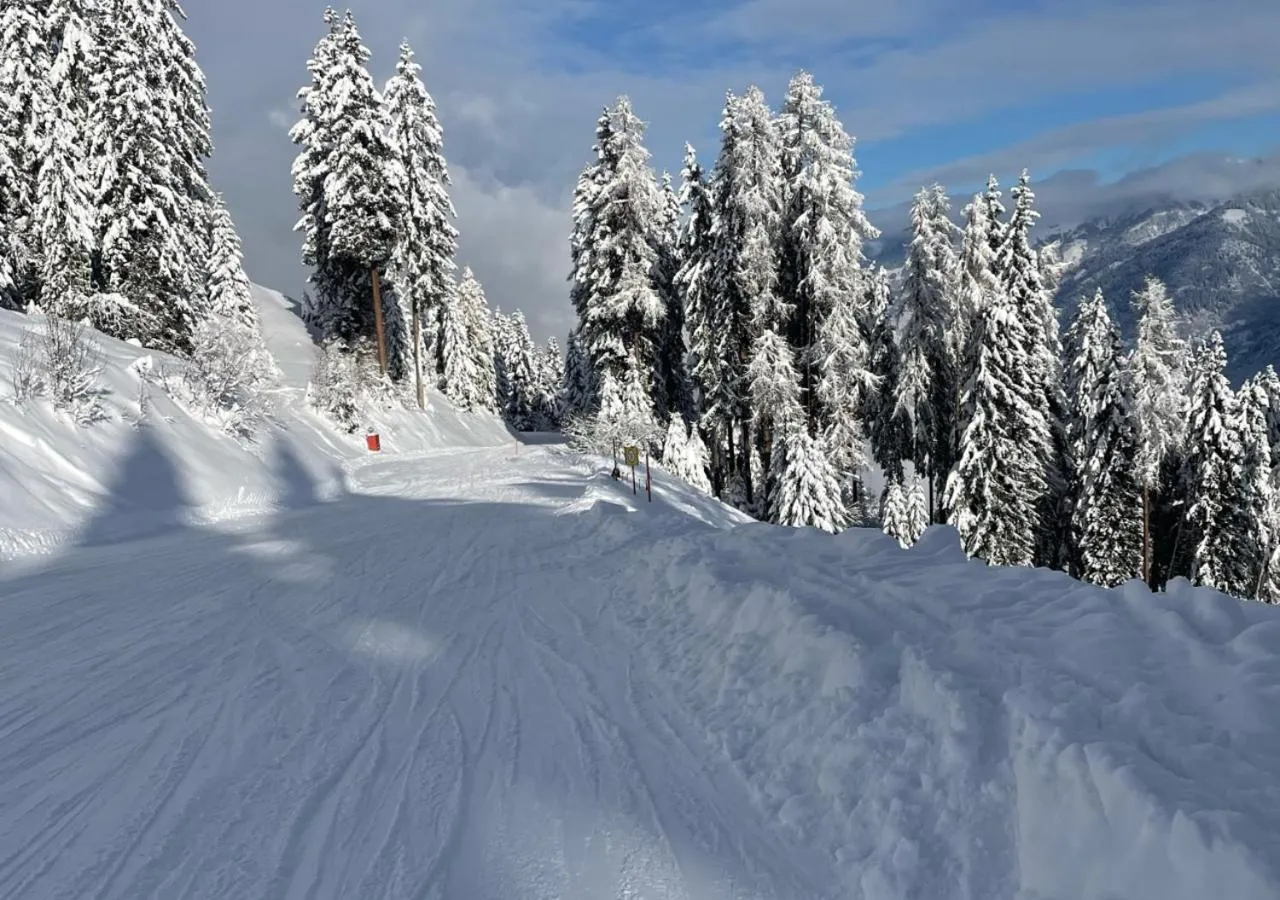 Skiing in Hotel Bad Hofgastein - The STORKS - Adults Only