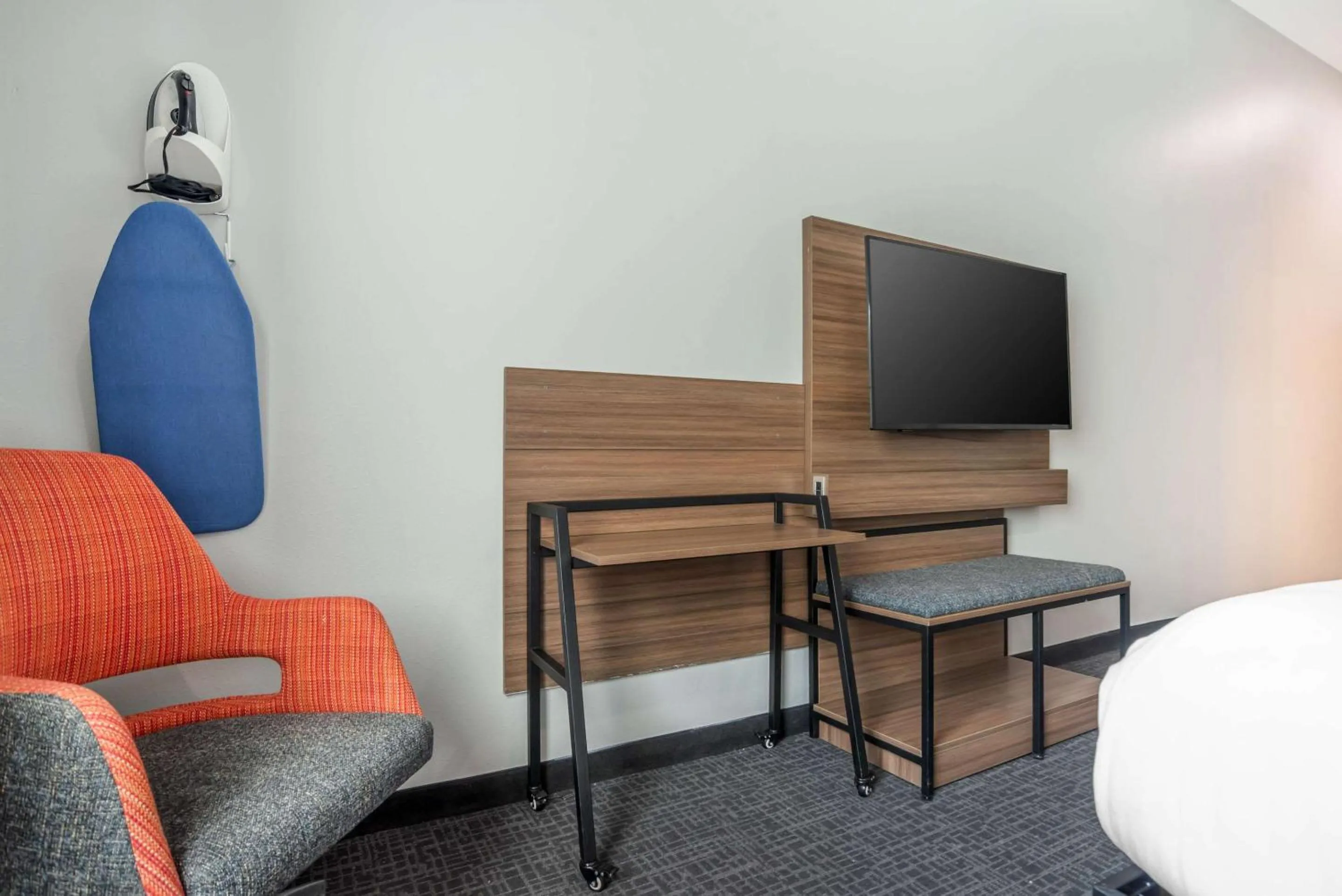 Bedroom in Comfort Inn Miramar Beach-Destin