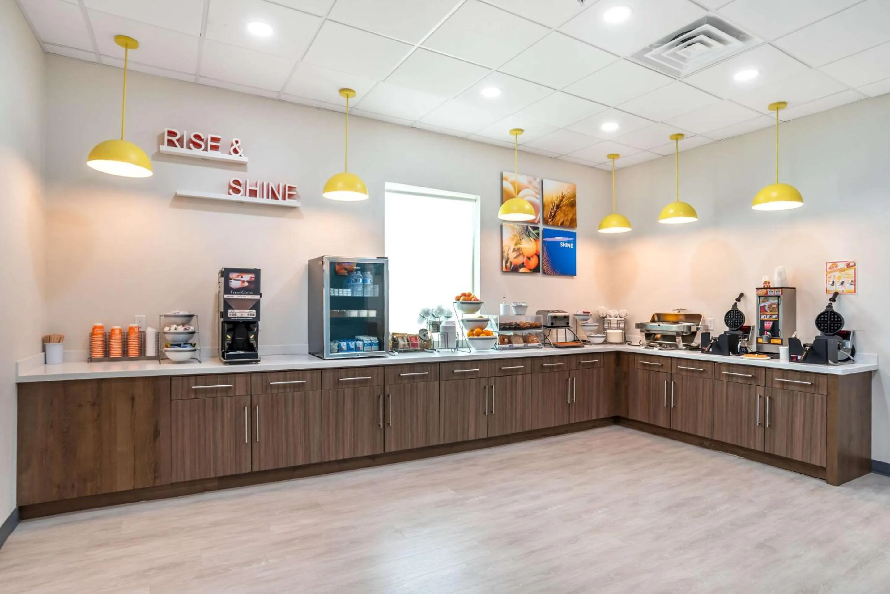 Breakfast in Comfort Inn Miramar Beach-Destin