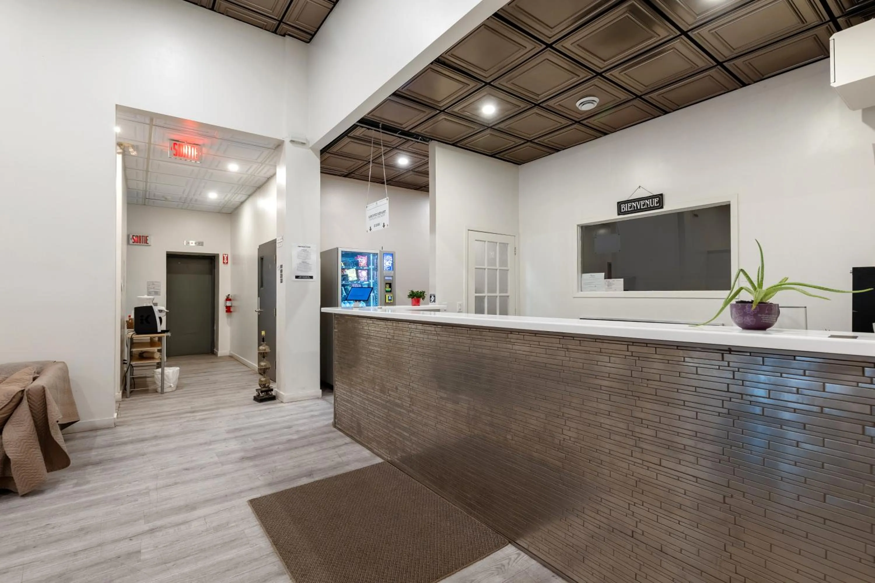 Lobby or reception in Hotel Auberge Manoir Ville Marie