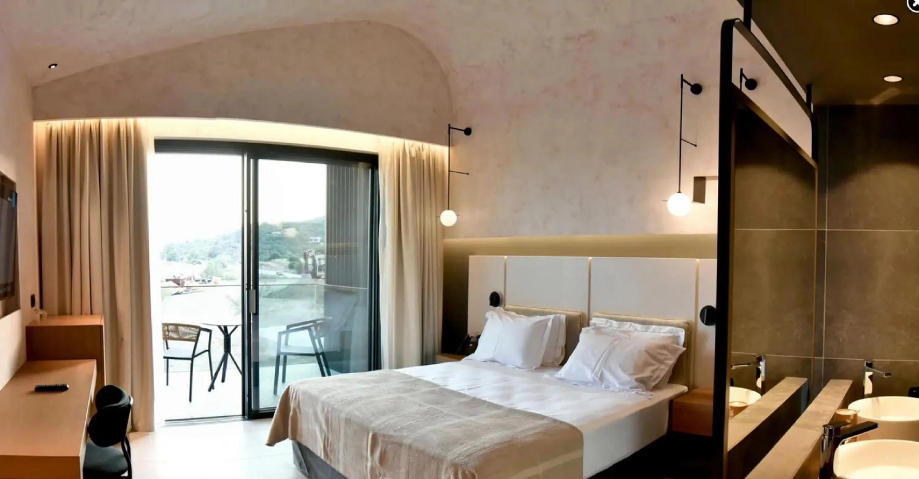 Photo of the whole room, Bed in Anasa Luxury Resort