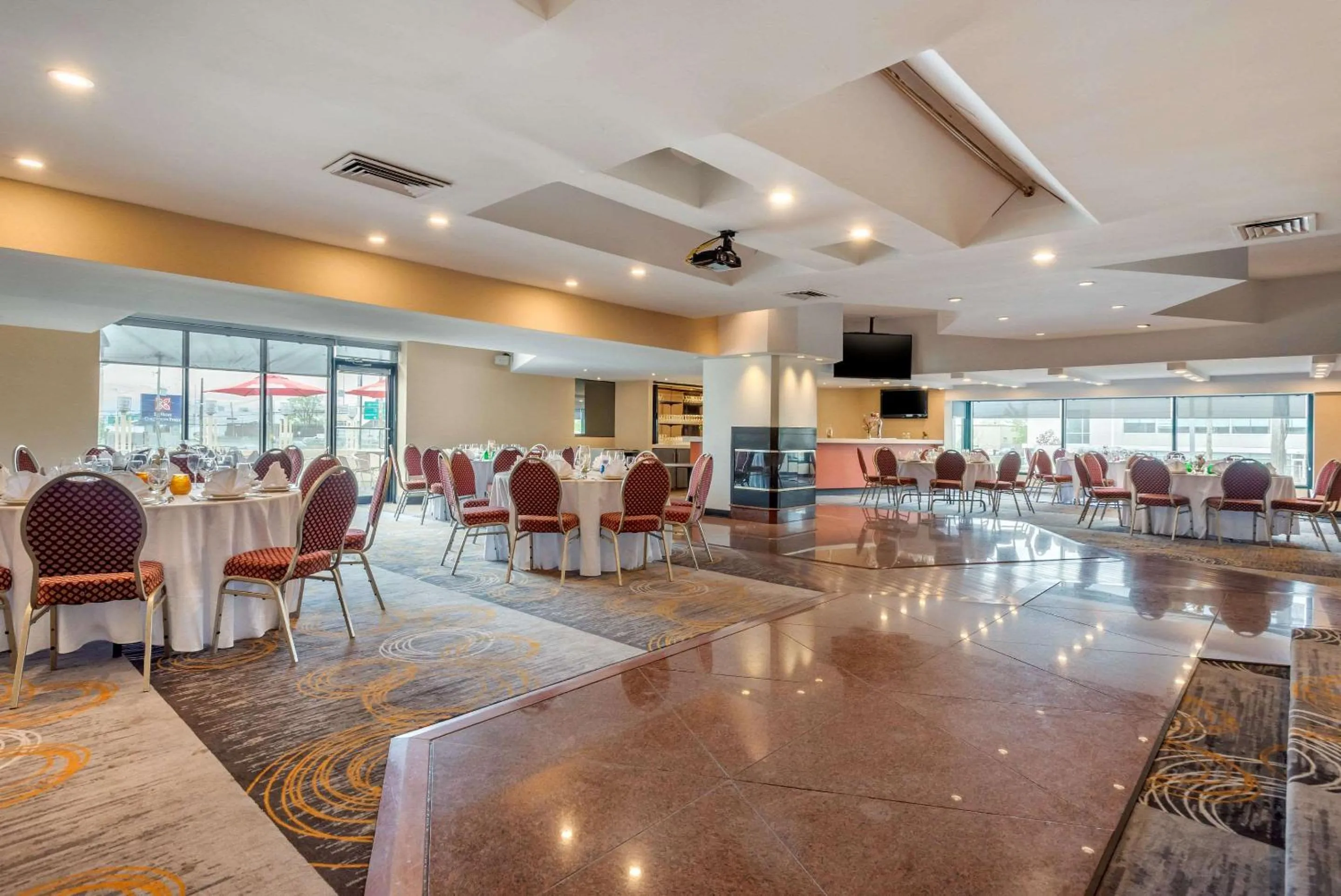 On site in Quality Hotel Dorval Aeroport