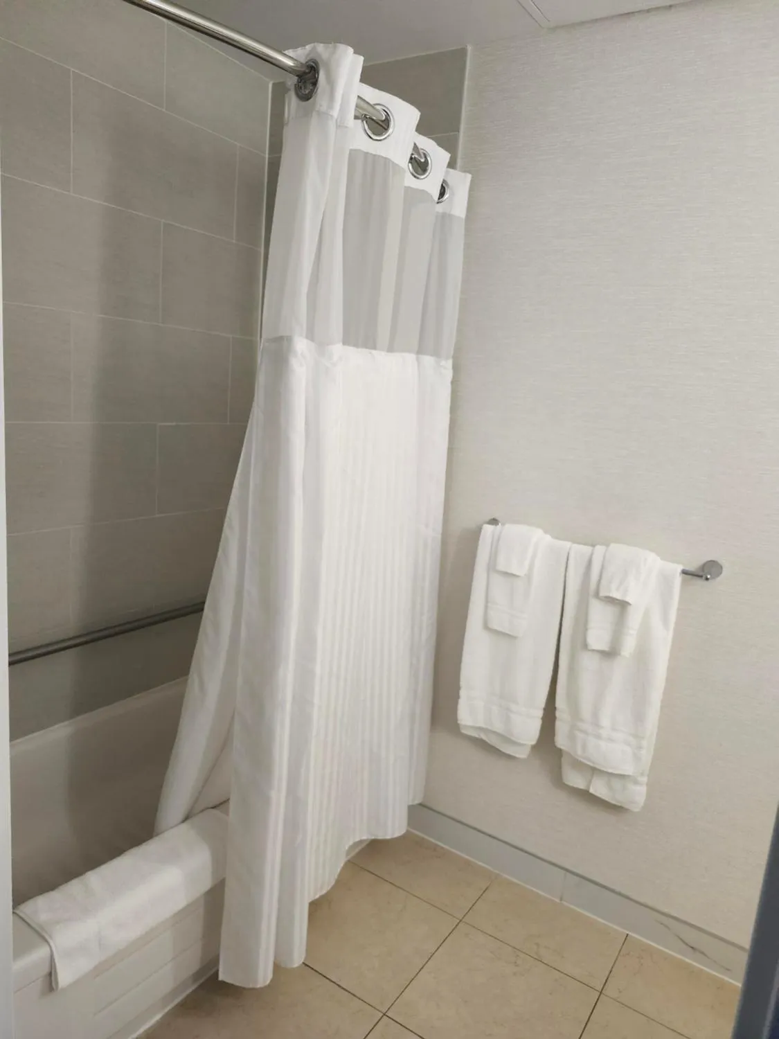 Property building in Hilton Garden Inn Montreal Airport