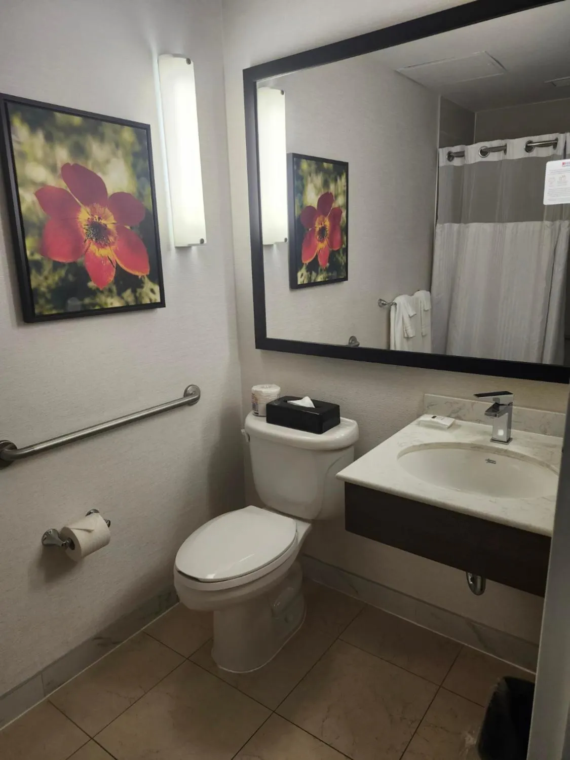 Property building in Hilton Garden Inn Montreal Airport