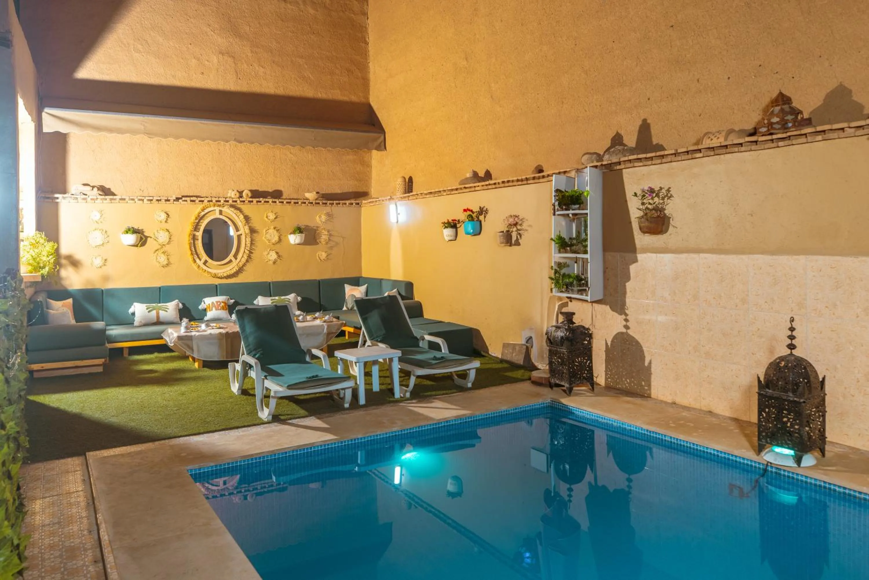 Swimming pool in Riad Benyara