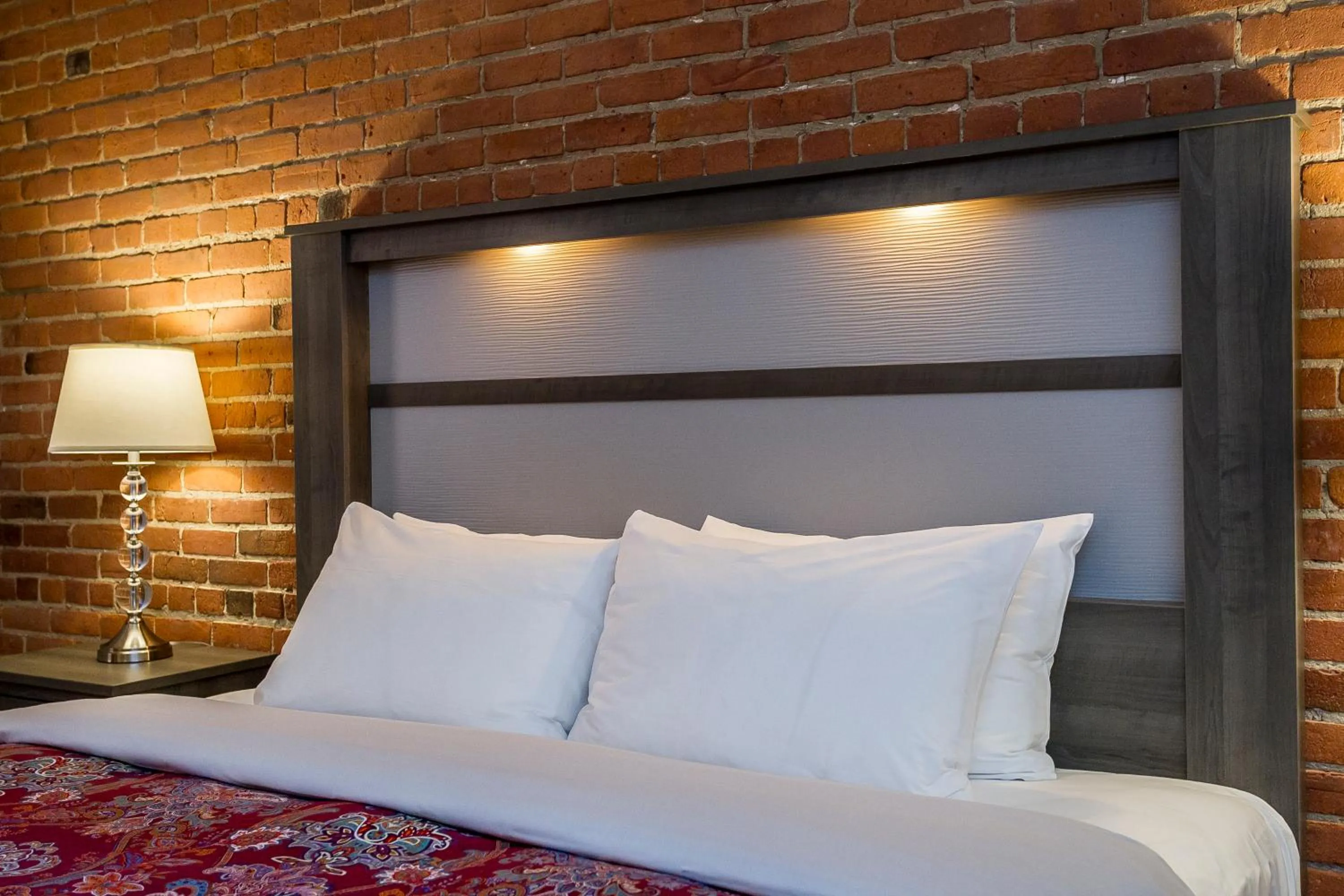 Bed in Auberge de La Fontaine