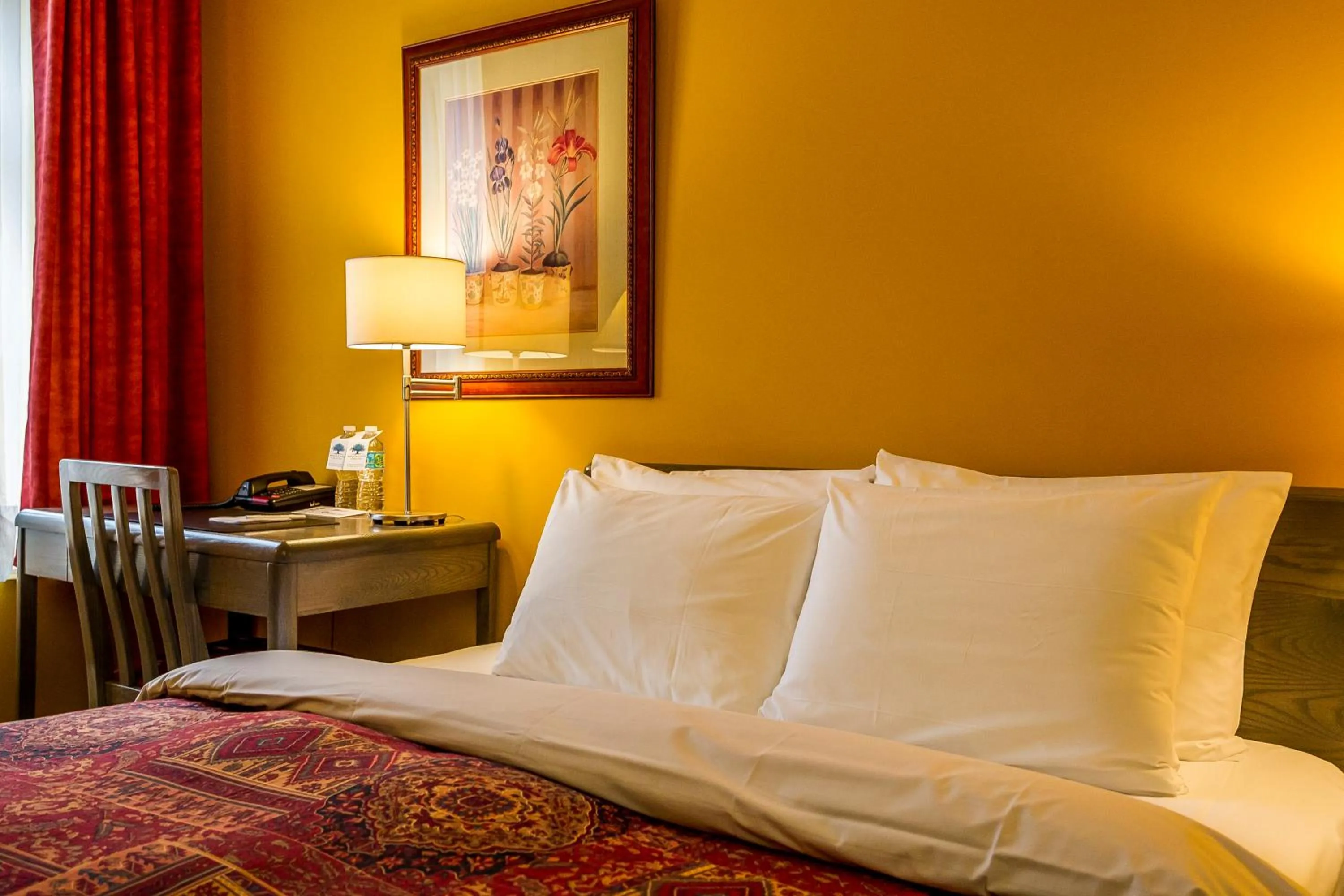 Bed in Auberge de La Fontaine