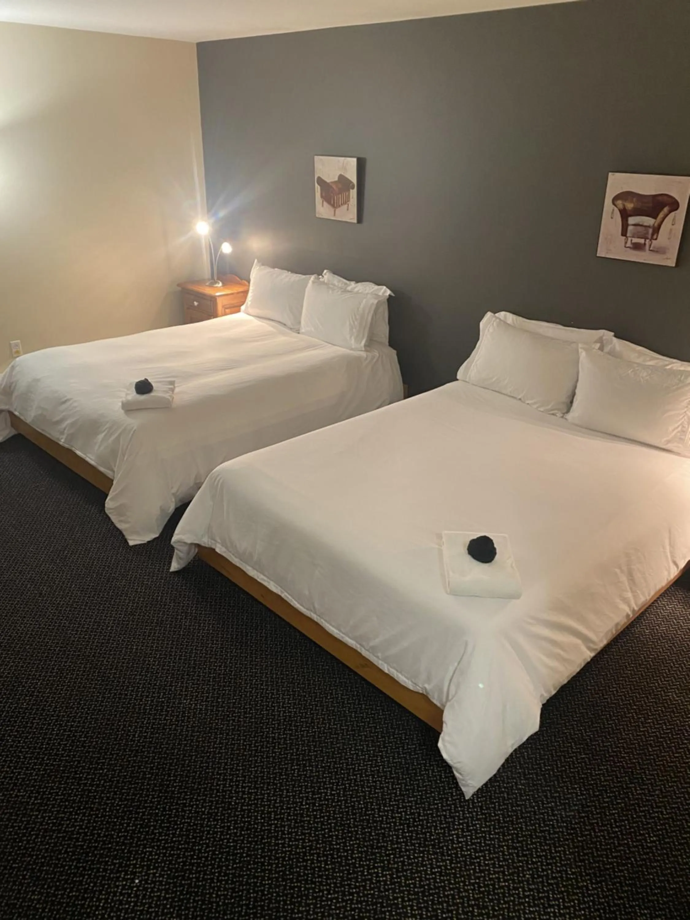 Bed in Auberge La Camarine