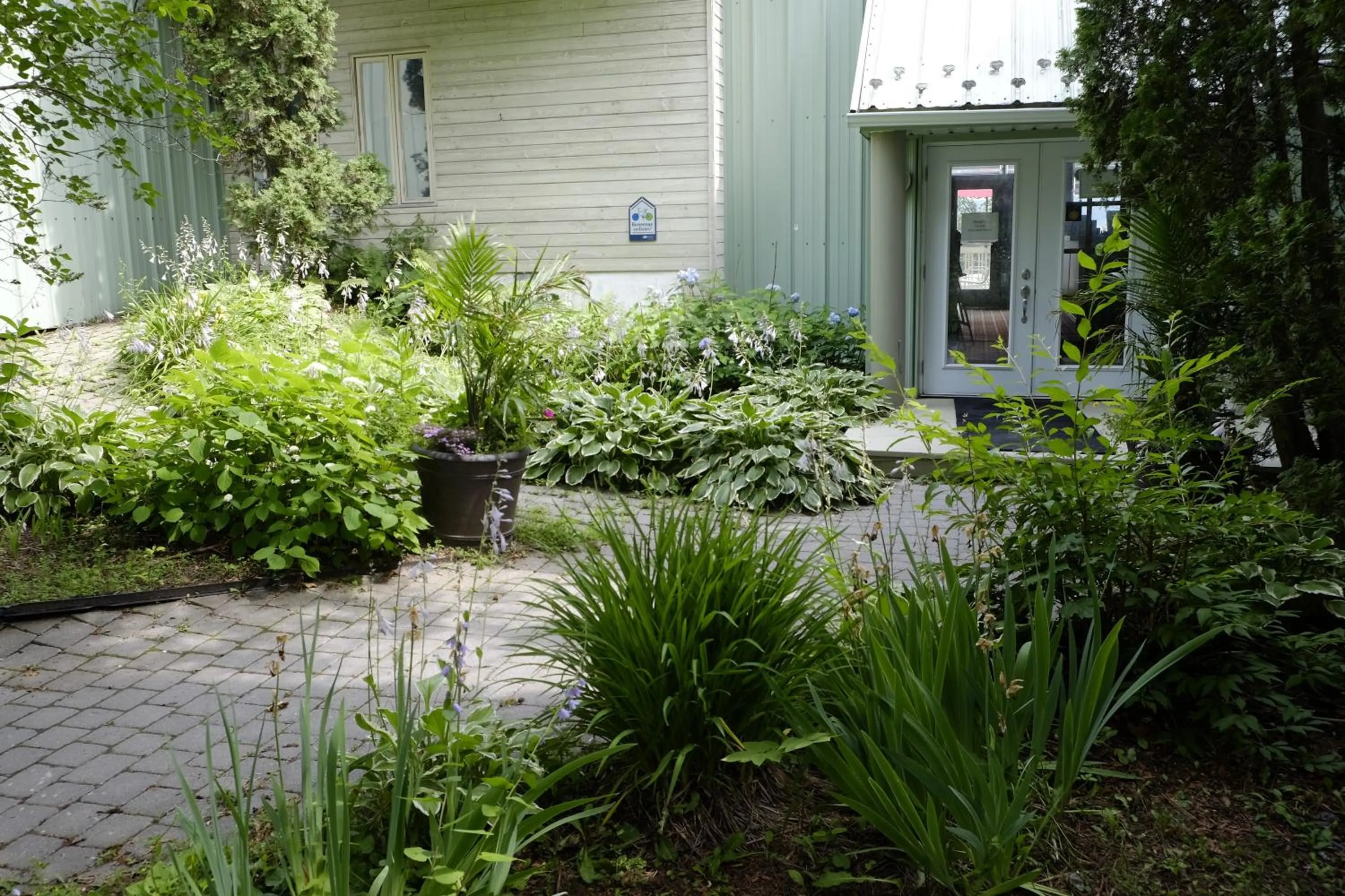 Property building in Auberge La Camarine