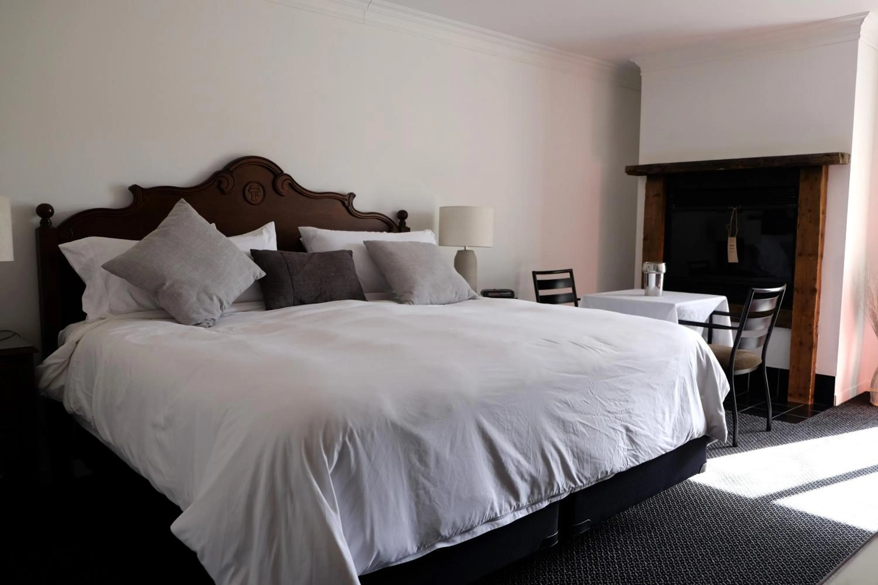 Bed in Auberge La Camarine