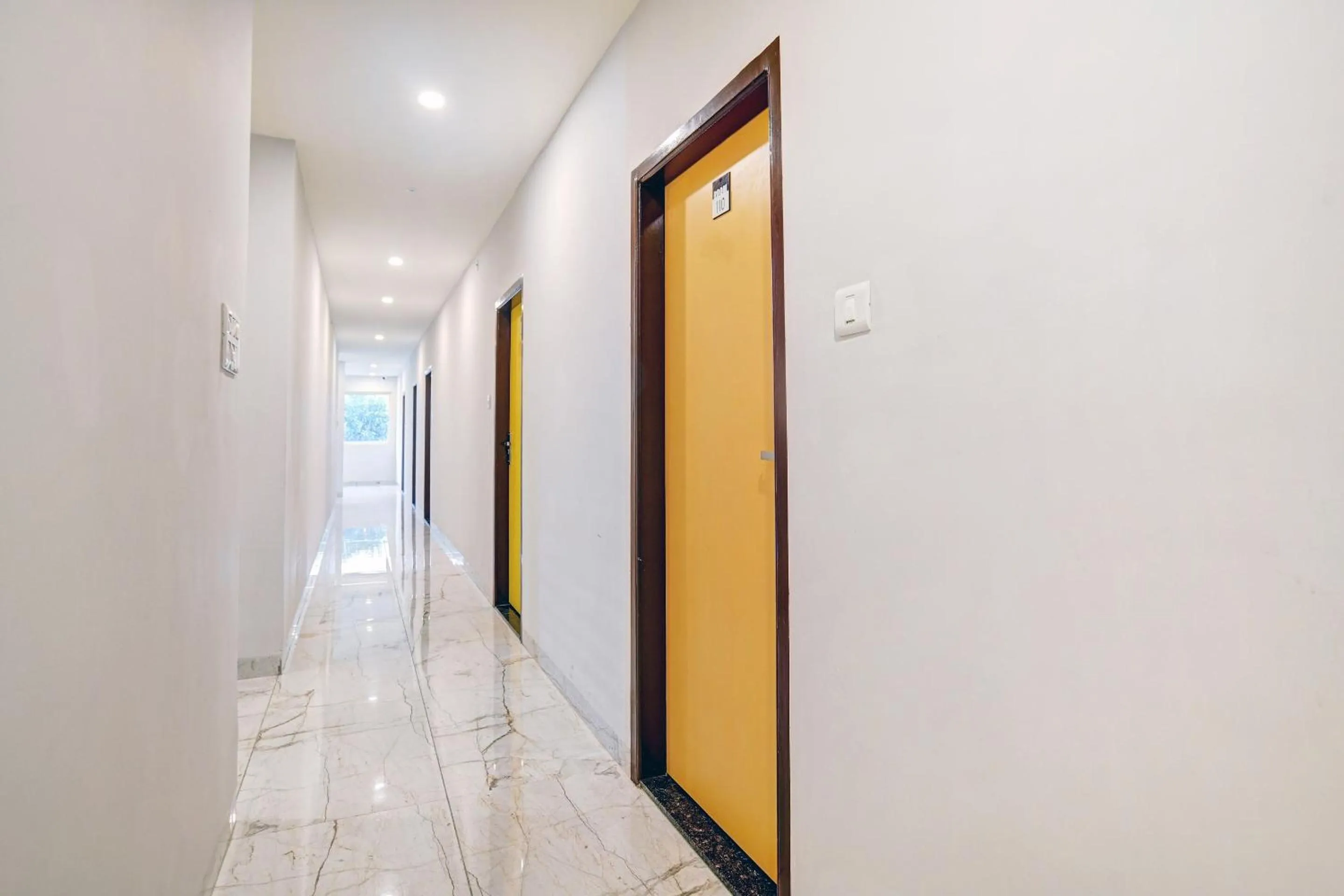 Lobby or reception in Super Townhouse Pine Tree