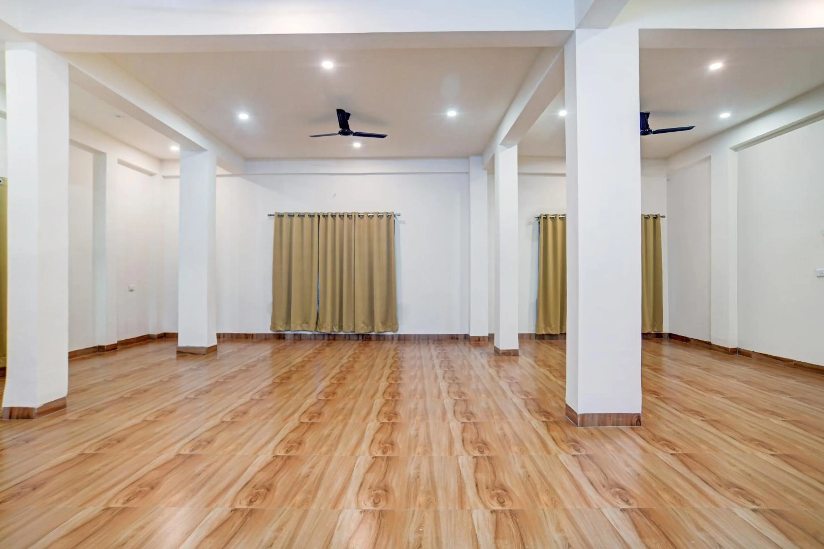 Other in Super Townhouse Pine Tree