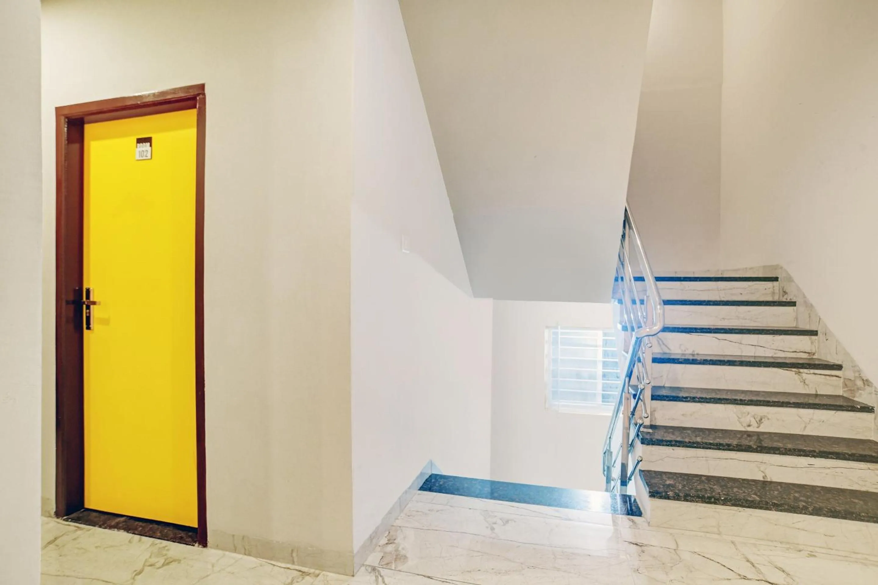 Lobby or reception in Super Townhouse Pine Tree