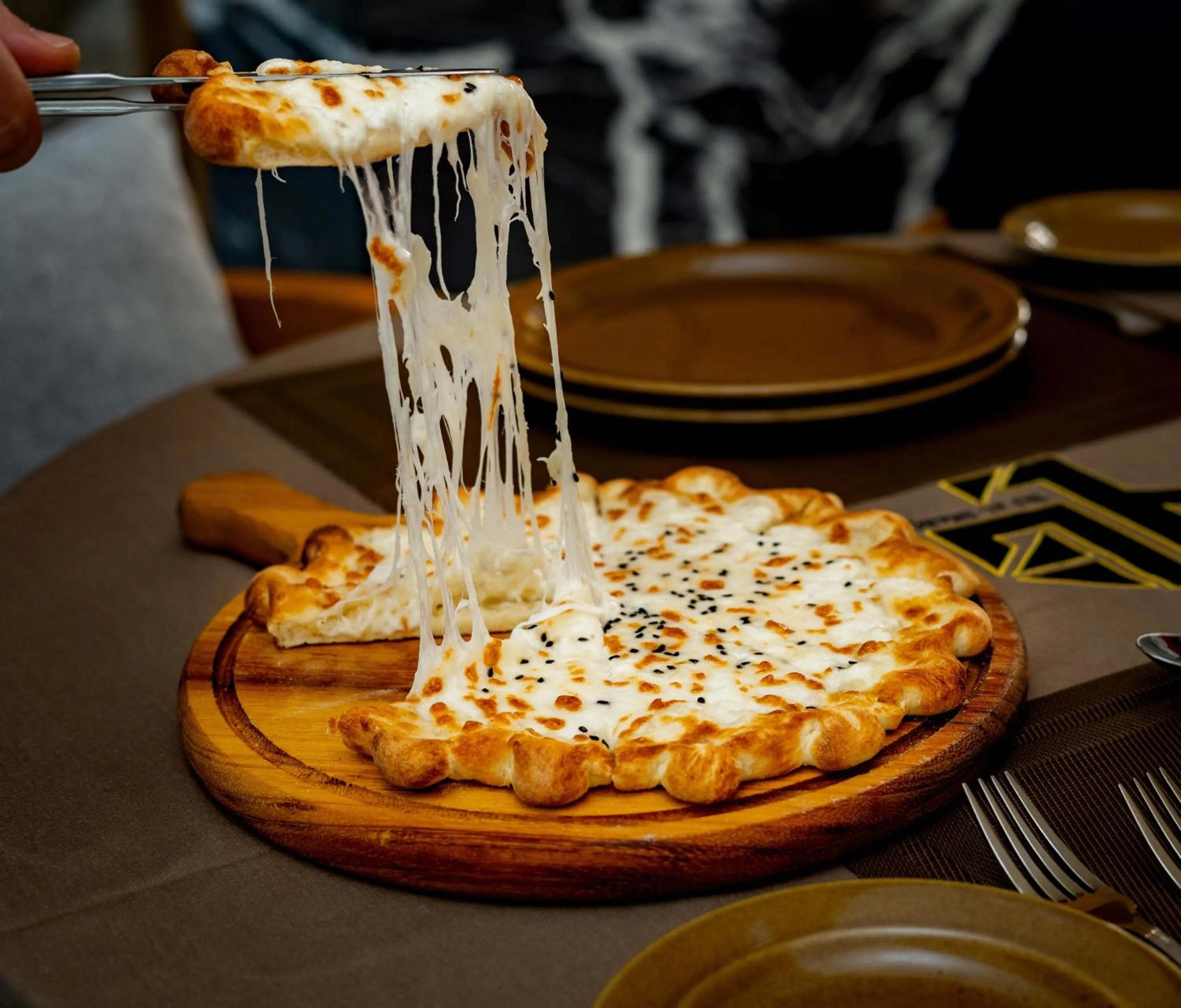 Restaurant/places to eat in Luxe Grand Hotel Apartments