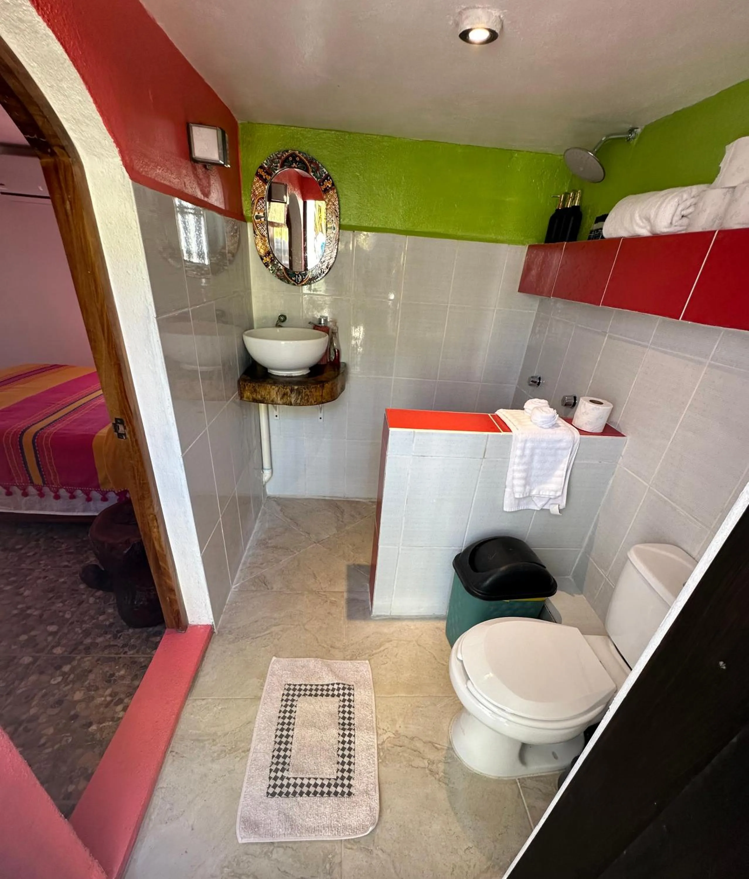 Shower, Bed in Beachfront Paradise Boutique Hotel