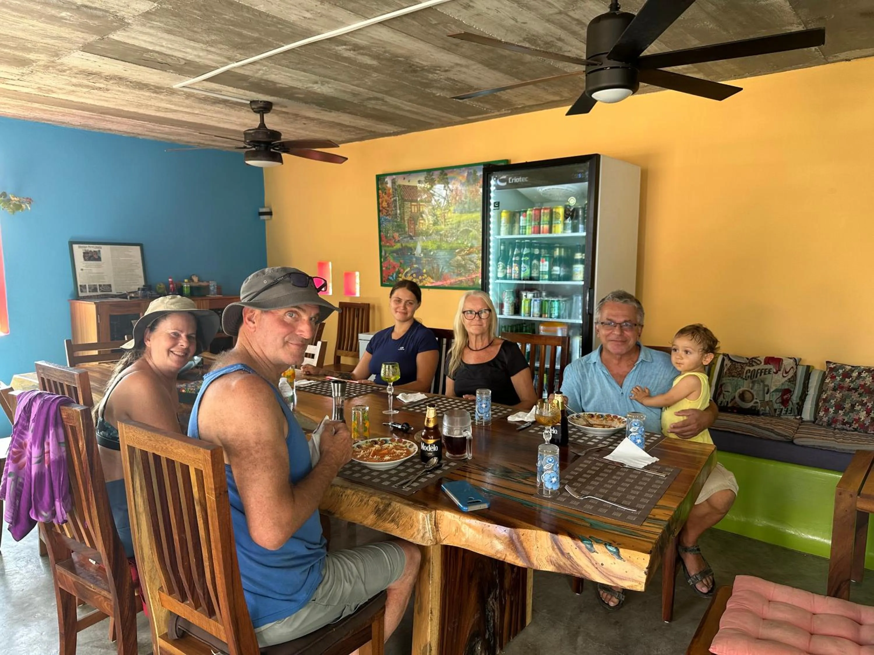 Restaurant/places to eat in Beachfront Paradise Boutique Hotel