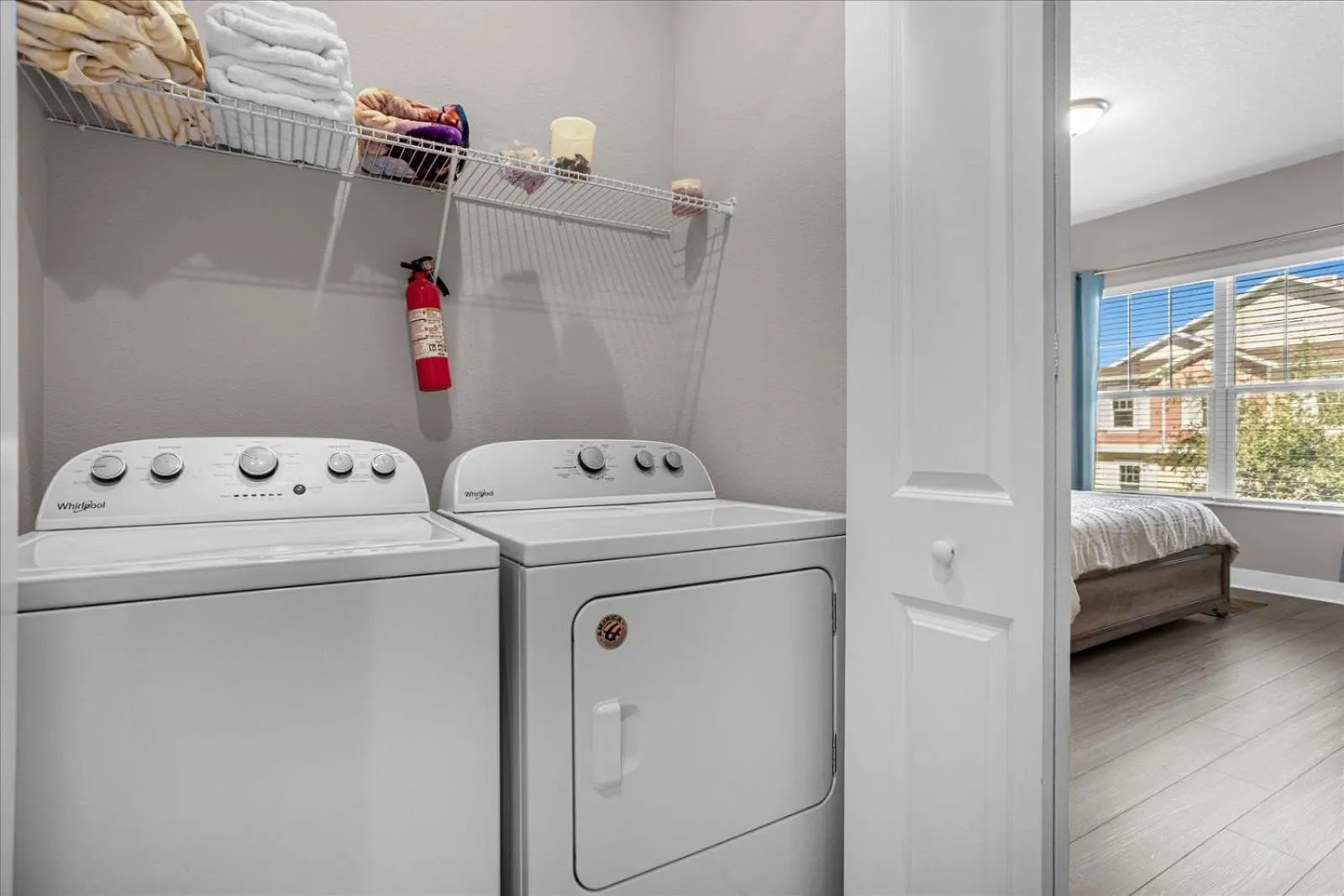 washing machine, Bed in Magical Vacation Home 3 min from Disney