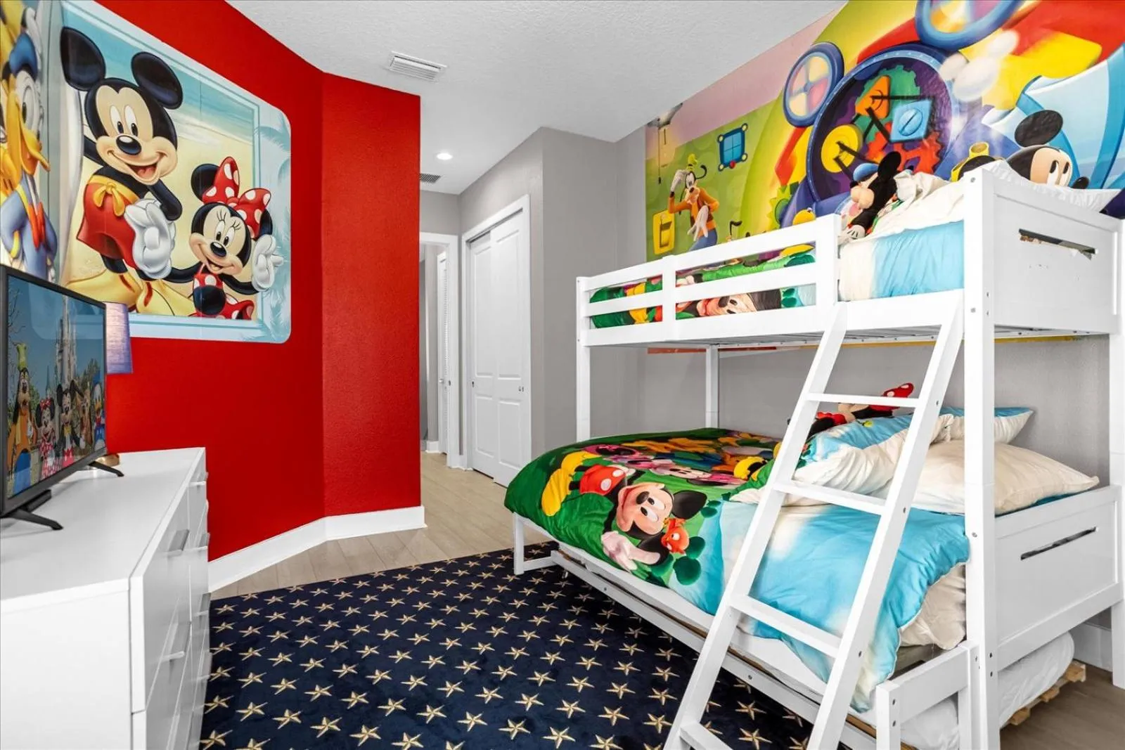 Bedroom, Bed in Magical Vacation Home 3 min from Disney
