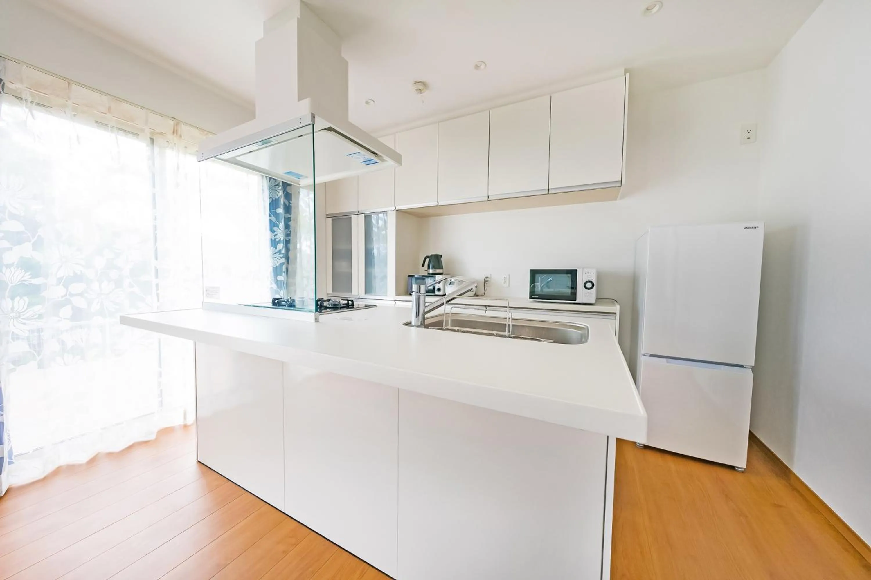 Kitchen or kitchenette in Villa Capri Miyakojima