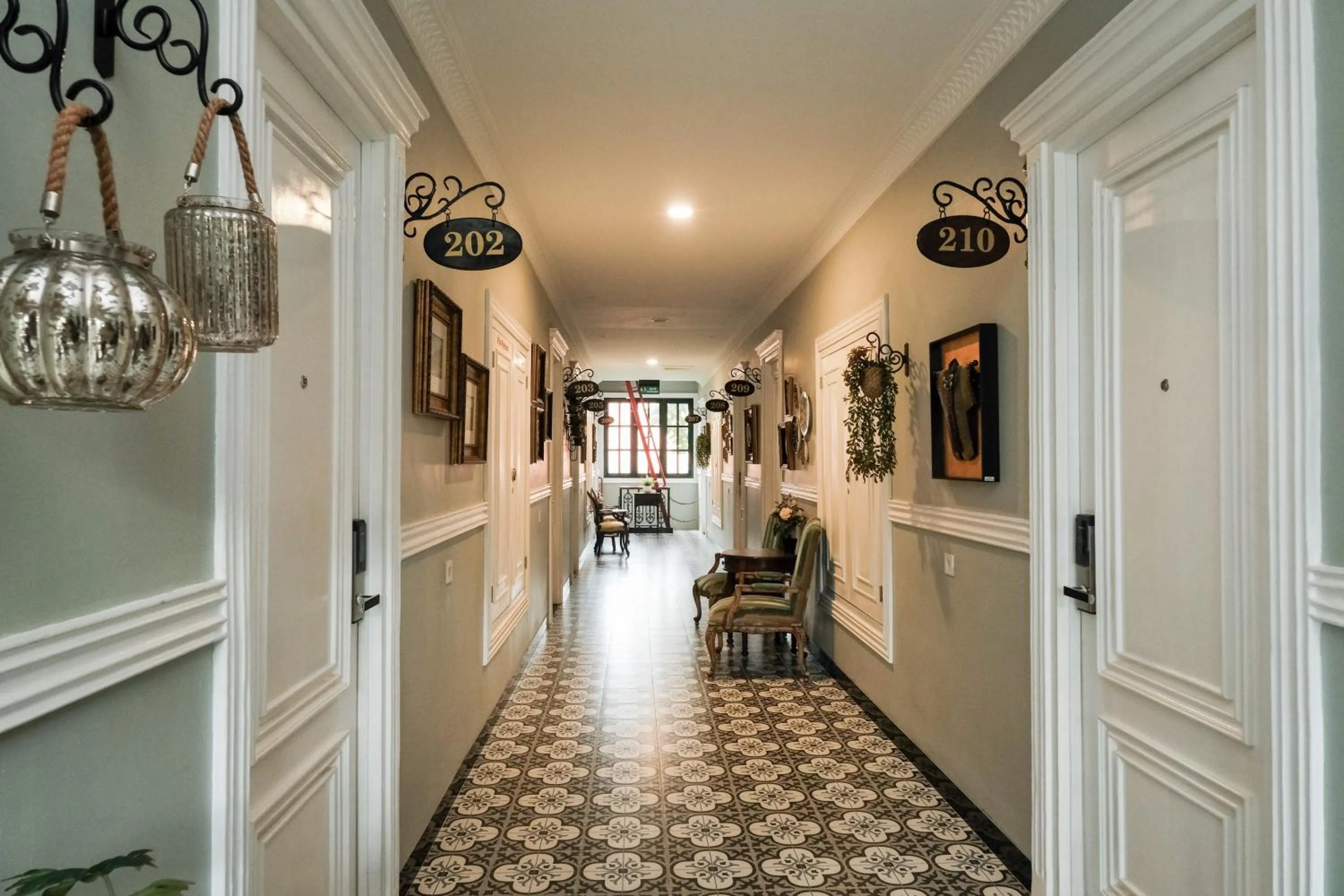 Seating area in Nonies Huis Cibubur