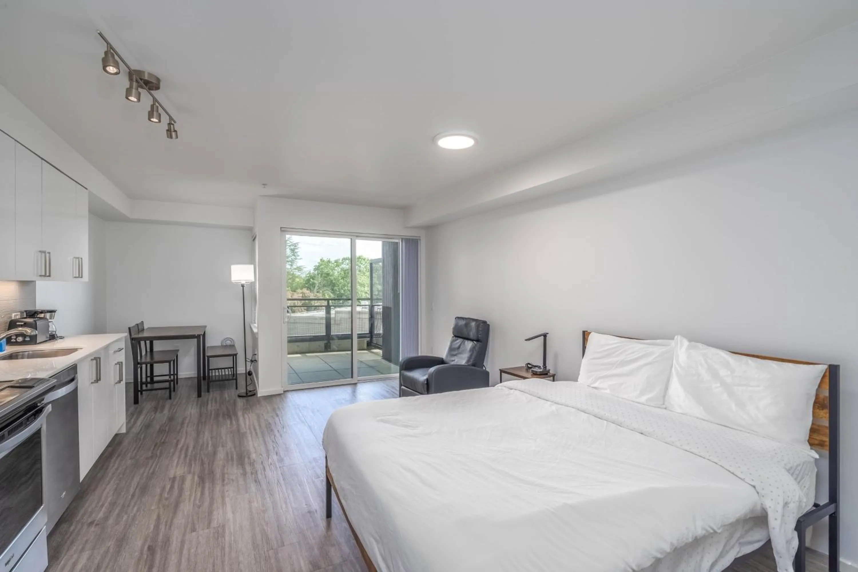 Balcony/Terrace, Bed in U Place Urban Apartments by Sweetome