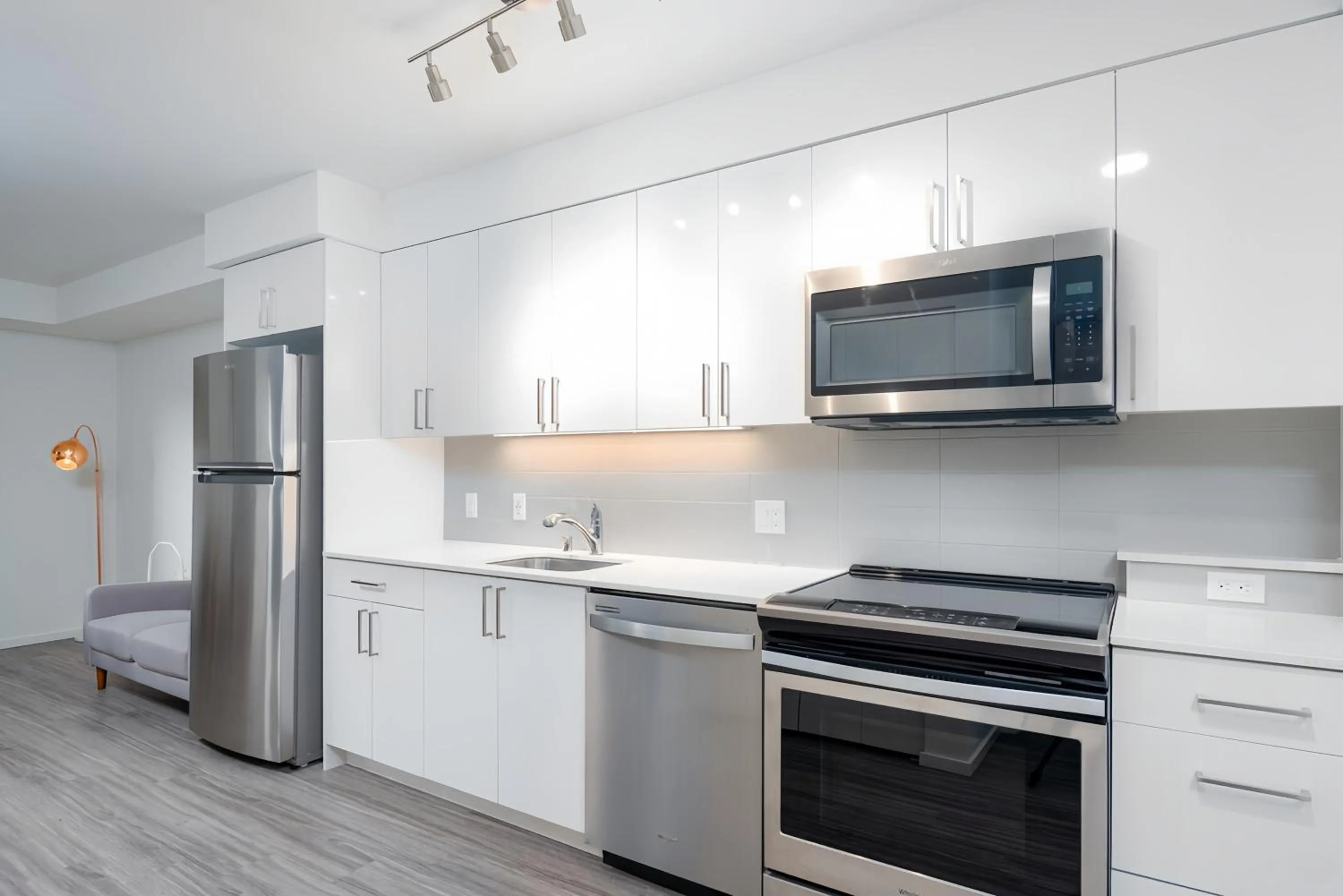 Kitchen or kitchenette in U Place Urban Apartments by Sweetome