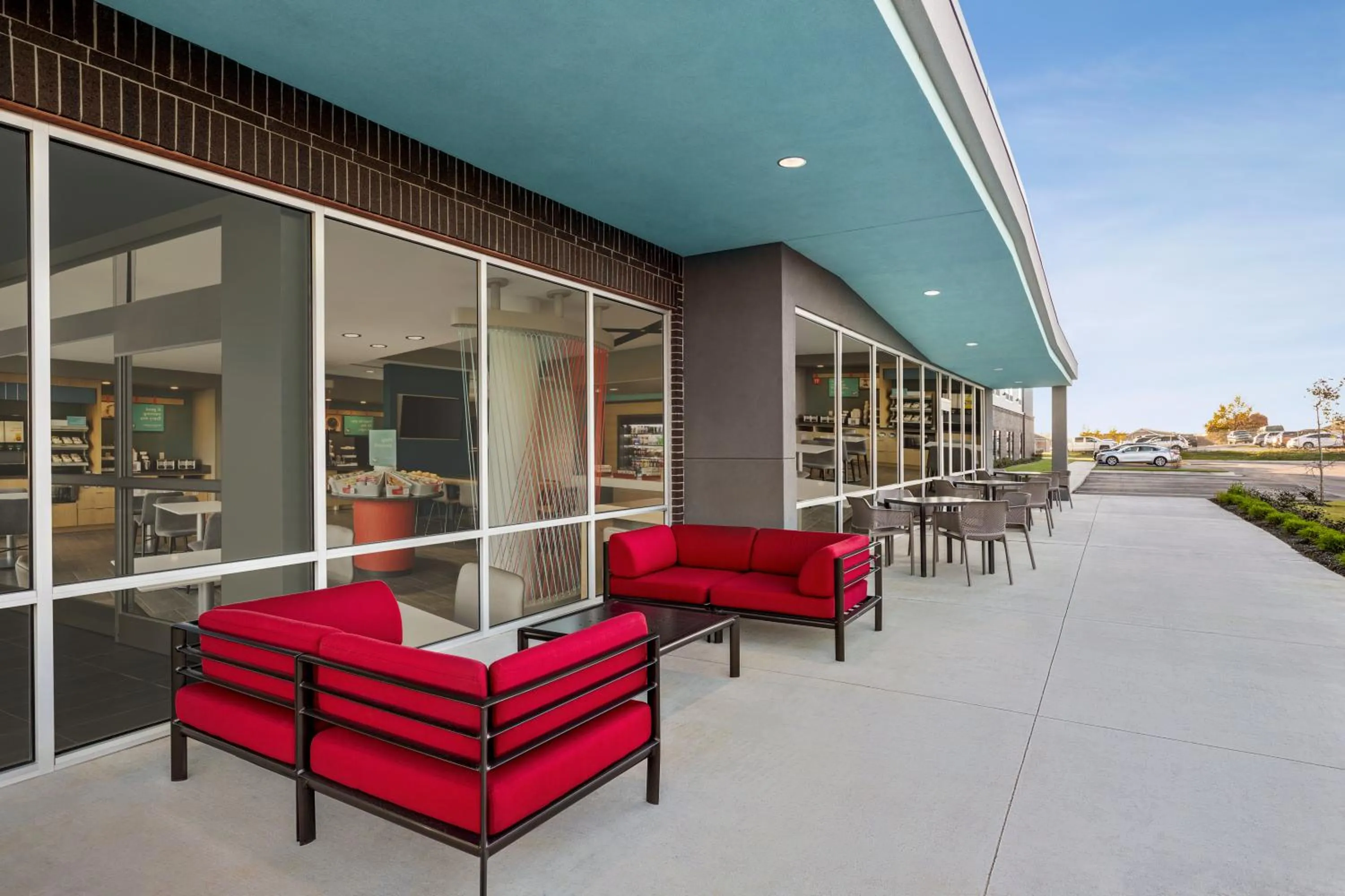 Patio in avid hotels - Memphis - Southaven by IHG