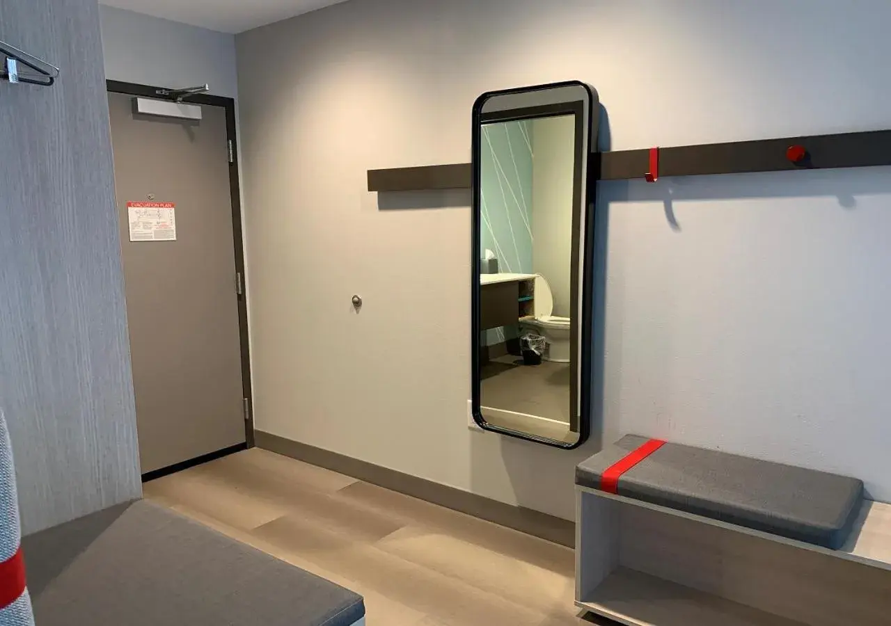 Standard Room in avid hotels - Salem by IHG Standard Room in avid hotels - Salem by IHG