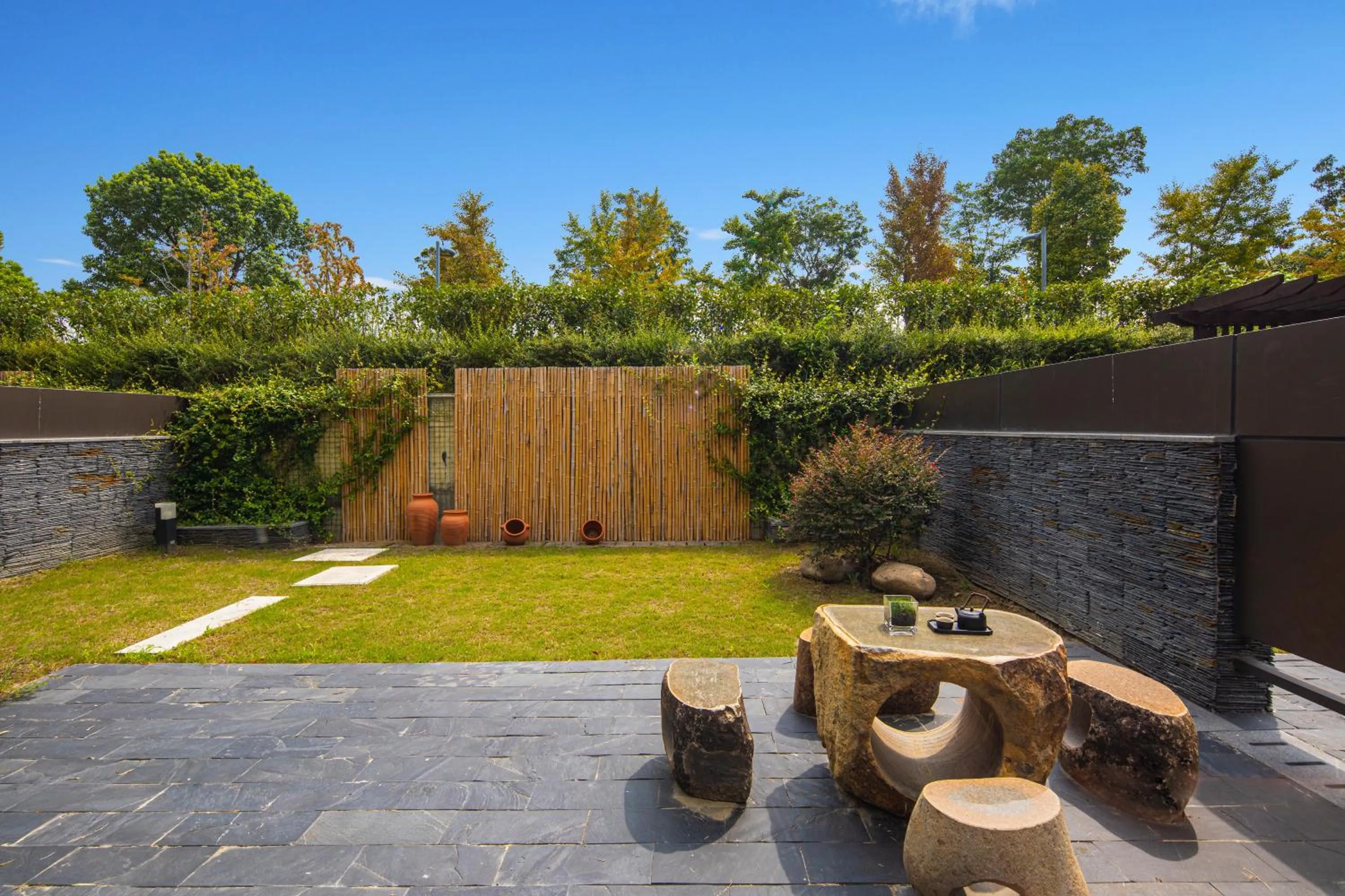 Inner courtyard view in Hotel Indigo Suzhou Yangcheng Lake by IHG