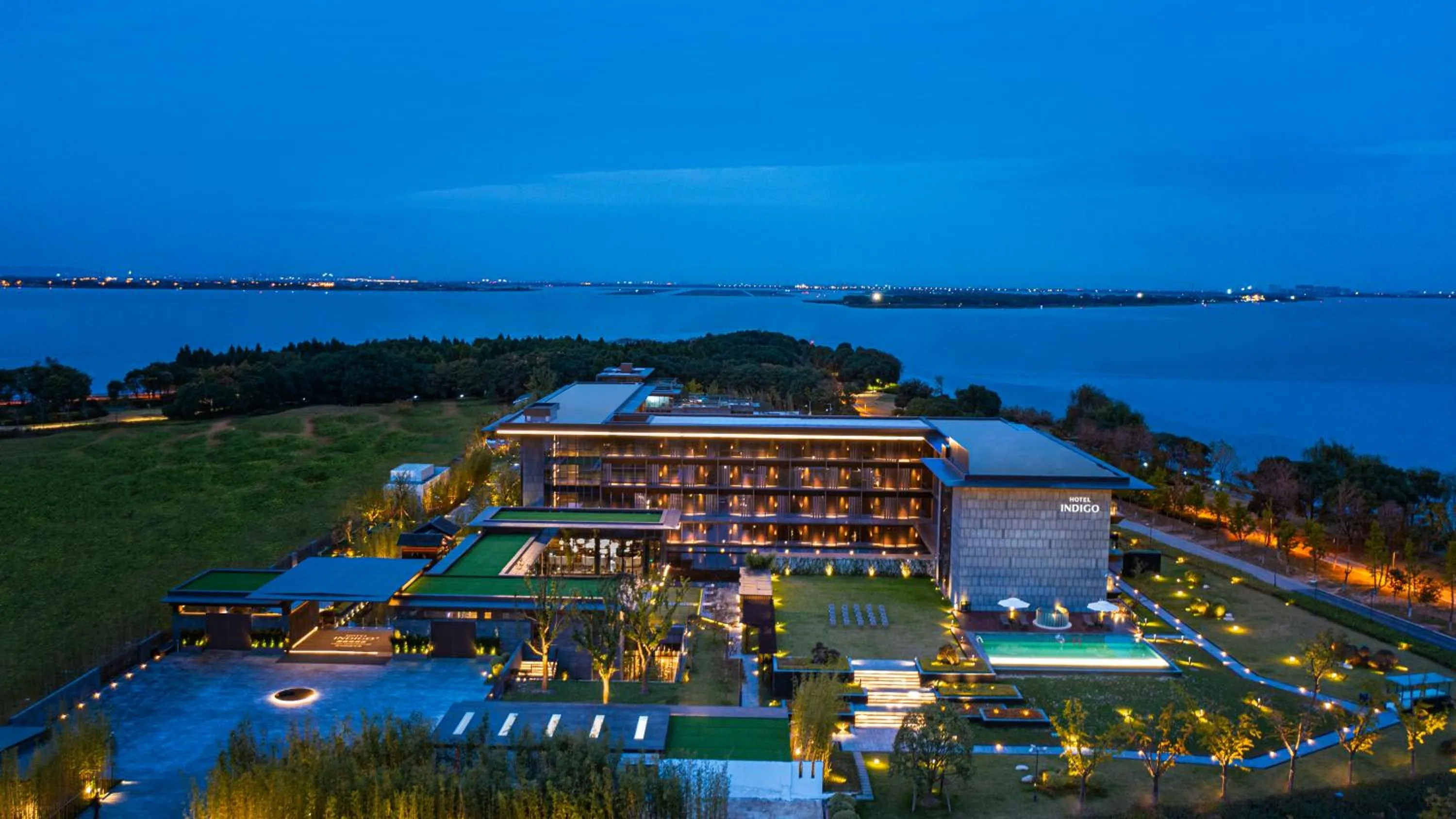 Property building in Hotel Indigo Suzhou Yangcheng Lake by IHG