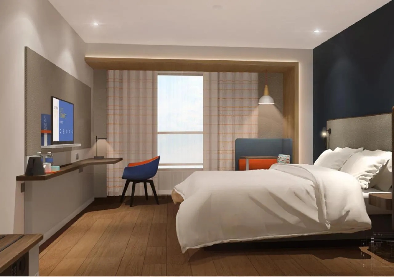 Photo of the whole room, Bed in Holiday Inn Express Xi'an High Tech South by IHG