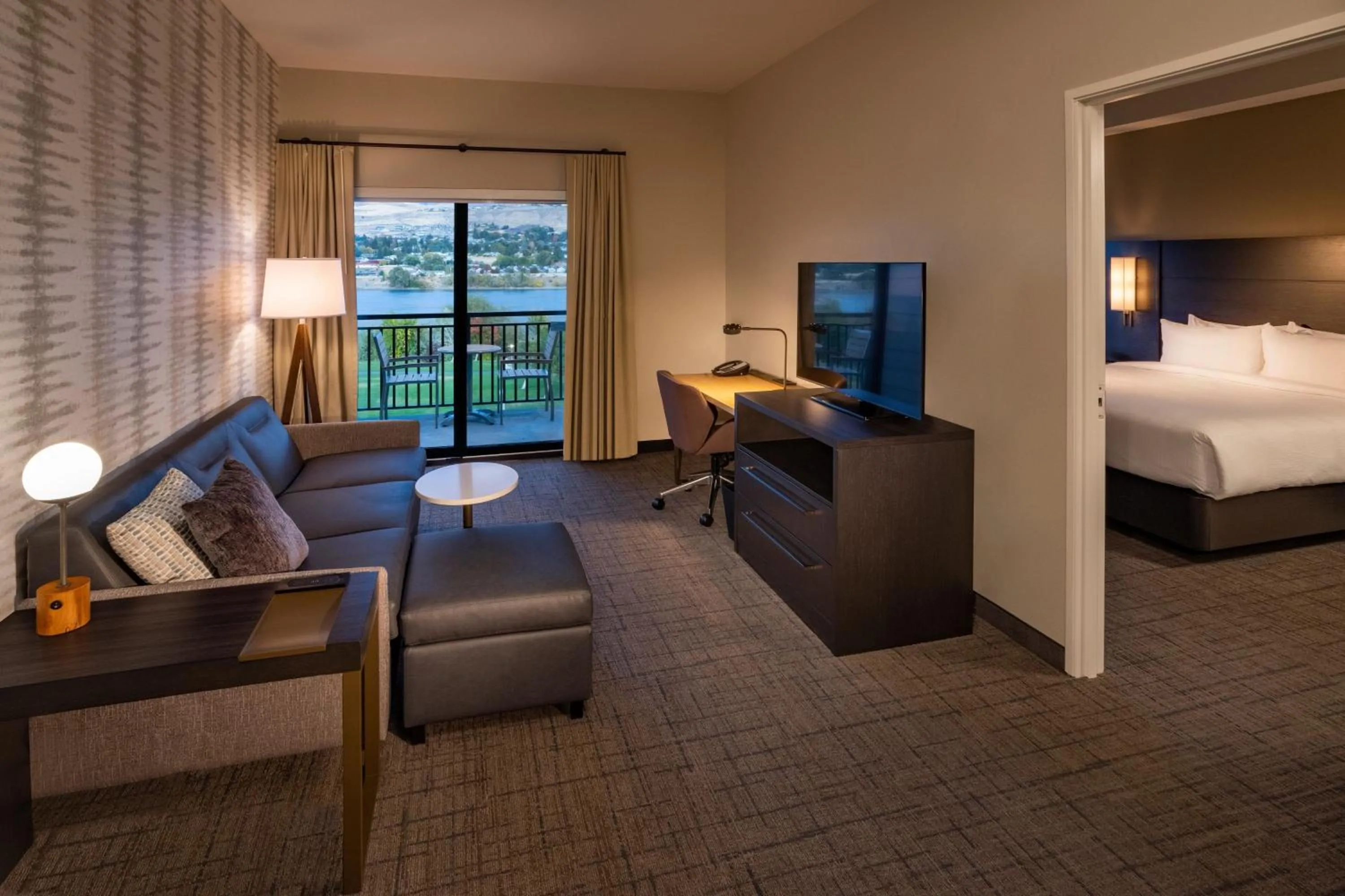 Photo of the whole room, Bed in Residence Inn by Marriott Wenatchee
