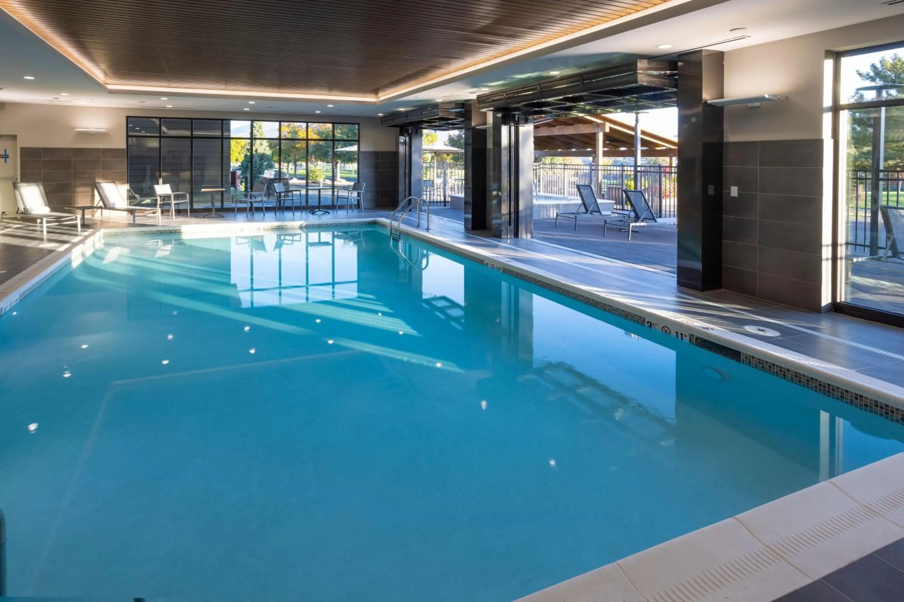Swimming pool in Residence Inn by Marriott Wenatchee