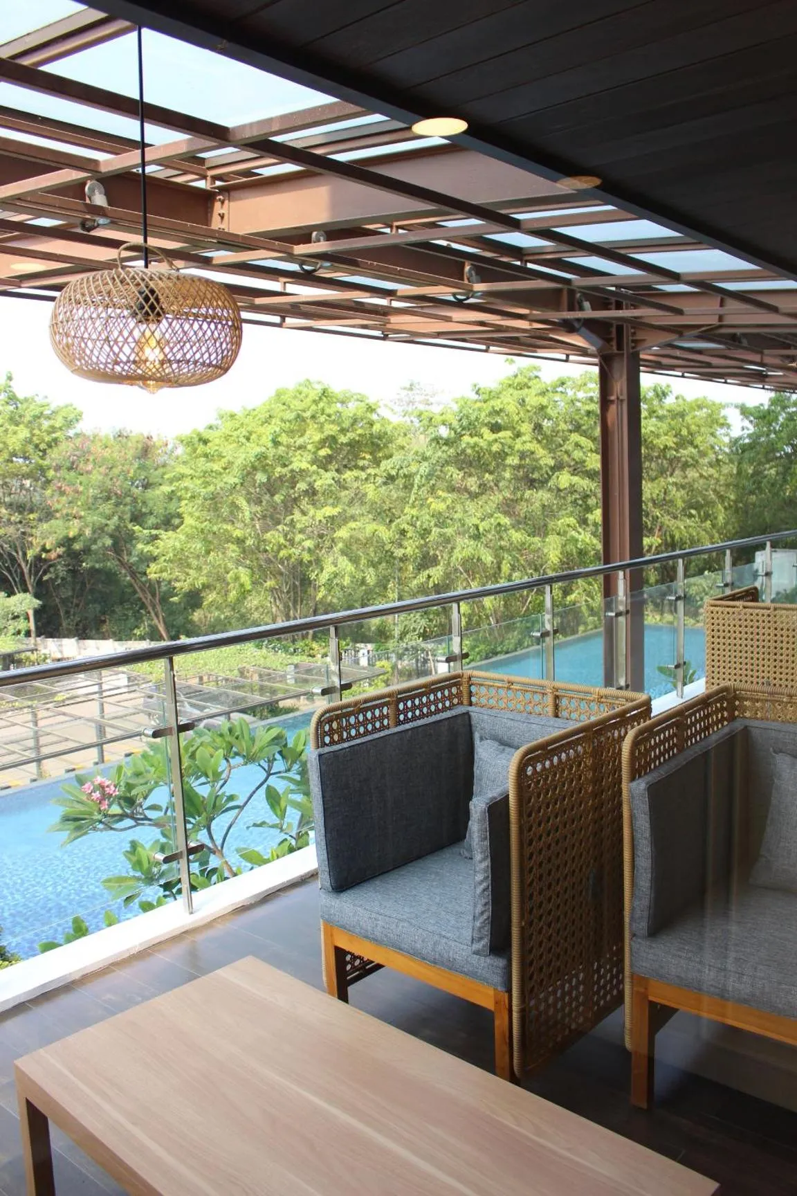 Restaurant/places to eat in Kawana Golf Residence