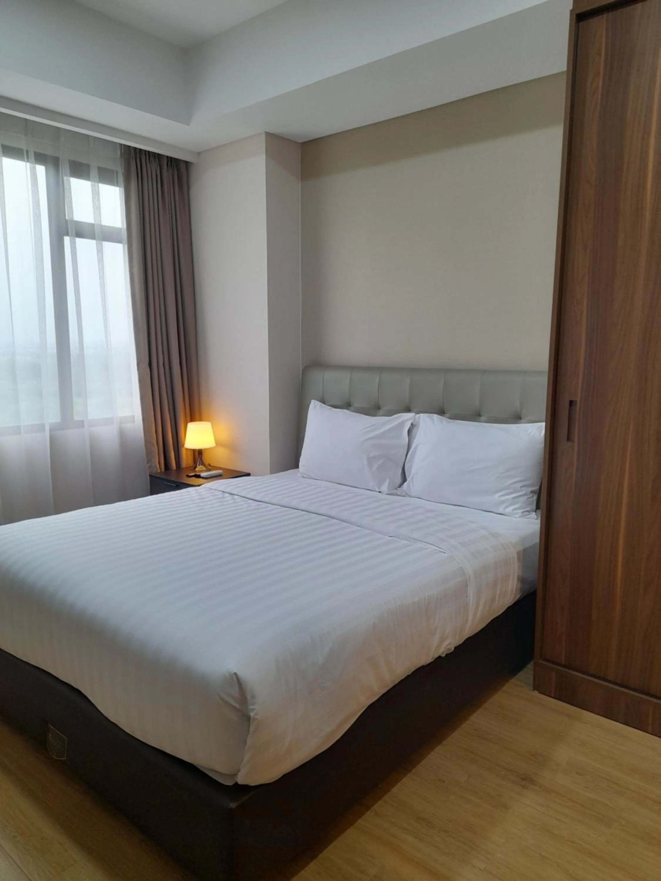 Bedroom, Bed in Kawana Golf Residence