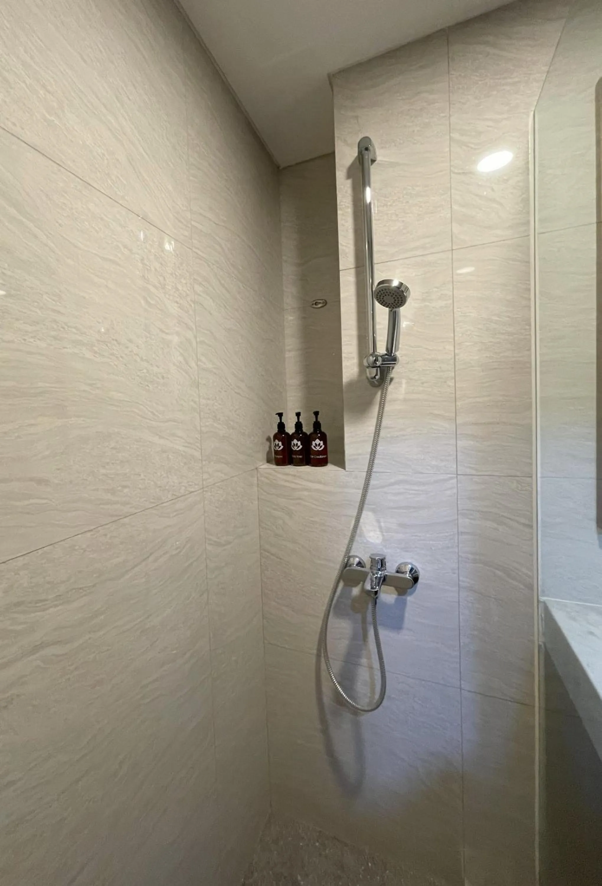 Shower in Kawana Golf Residence